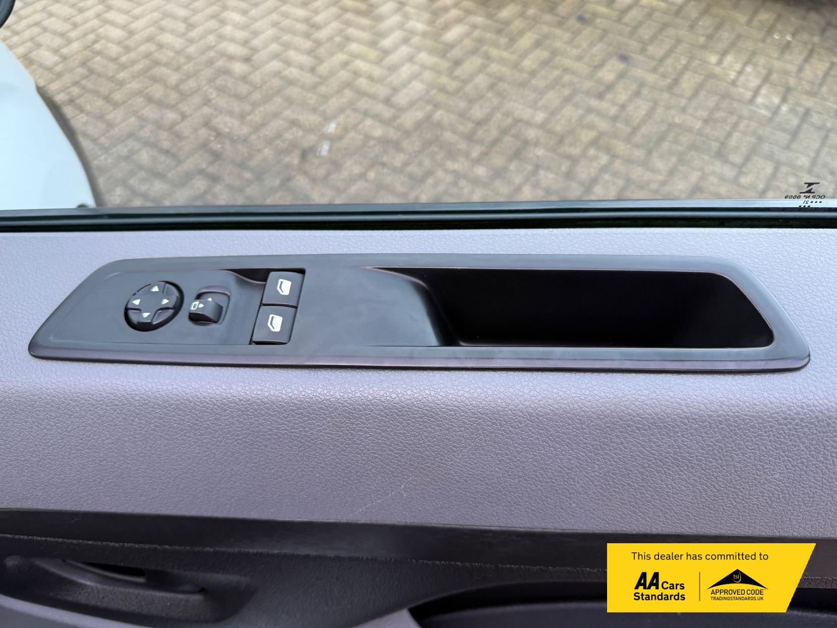 Vauxhall Vivaro 1.5 Turbo D 2900 Dynamic Panel Van 6dr Diesel Manual L2 H1 Euro 6 (s/s) (100 ps)