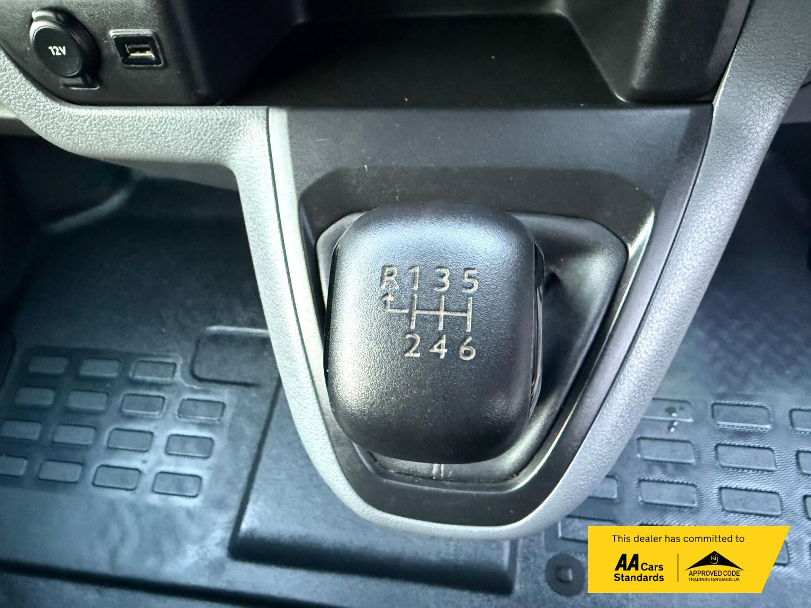 Vauxhall Vivaro 1.5 Turbo D 2900 Dynamic Panel Van 6dr Diesel Manual L2 H1 Euro 6 (s/s) (100 ps)