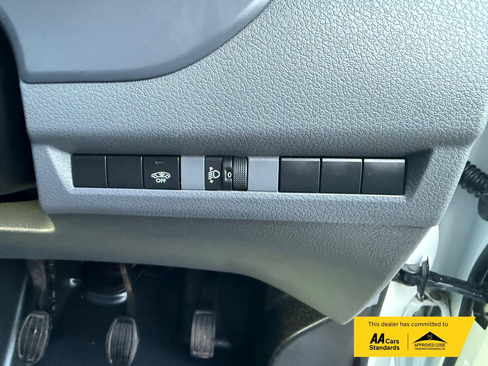 Vauxhall Vivaro 1.5 Turbo D 2900 Dynamic Panel Van 6dr Diesel Manual L2 H1 Euro 6 (s/s) (100 ps)