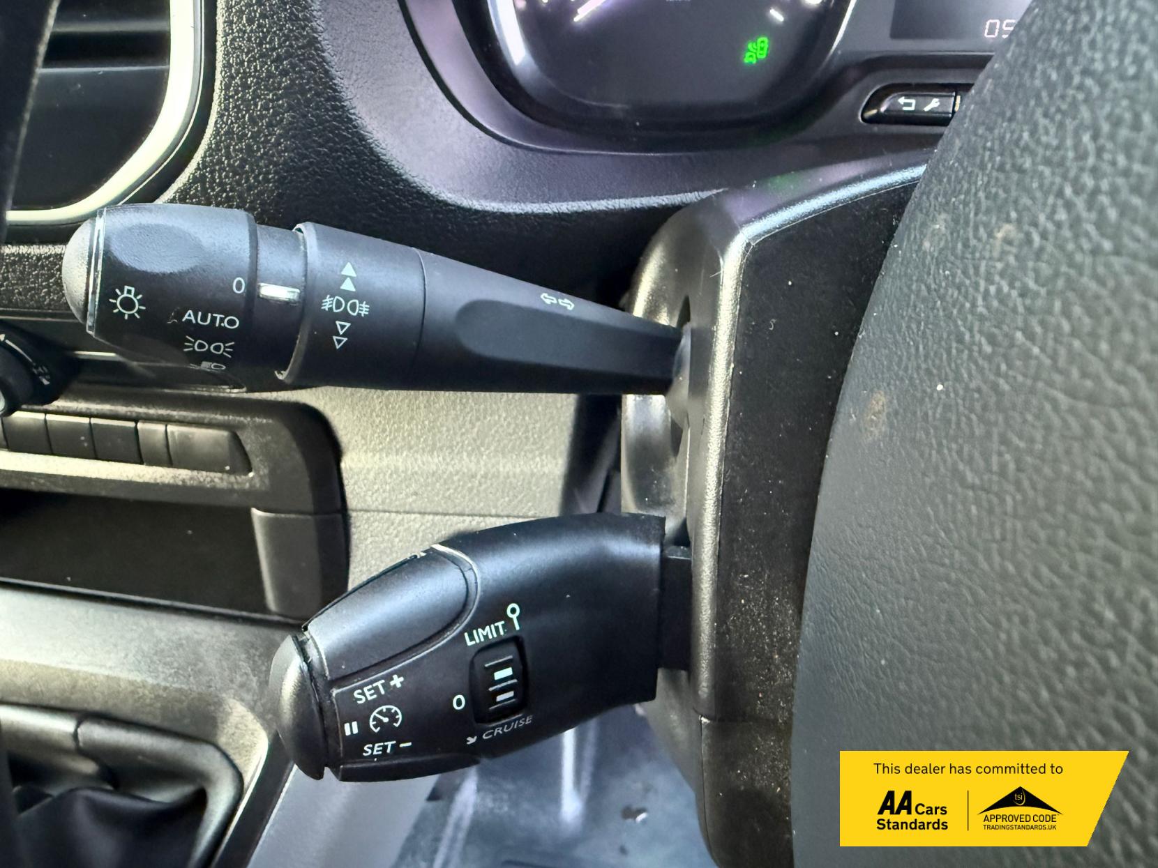 Vauxhall Vivaro 1.5 Turbo D 2900 Dynamic Panel Van 6dr Diesel Manual L2 H1 Euro 6 (s/s) (100 ps)