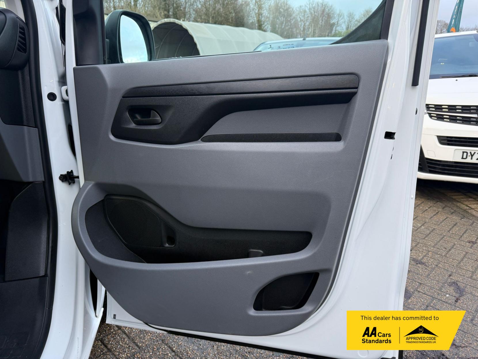 Vauxhall Vivaro 1.5 Turbo D 2900 Dynamic Panel Van 6dr Diesel Manual L2 H1 Euro 6 (s/s) (100 ps)