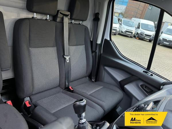 Ford Transit Custom 2.2 TDCi 310 ECOnetic Panel Van 5dr Diesel Manual L2 H1 (166 g/km, 98 bhp)