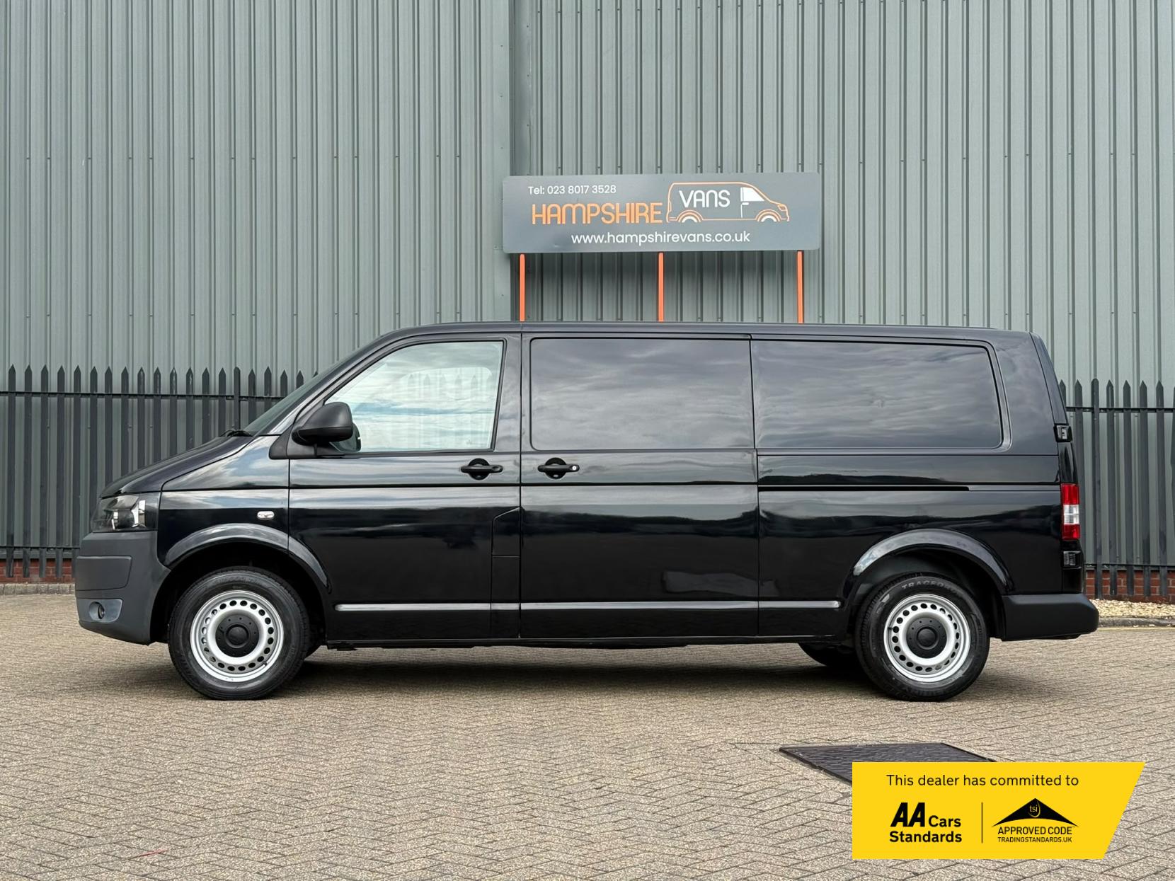 2011 Volkswagen Transporter 2.0 TDI T30 Panel Van 4dr Diesel Manual L3 H1 (203 g/km, 138 bhp) - Thumbnail 5