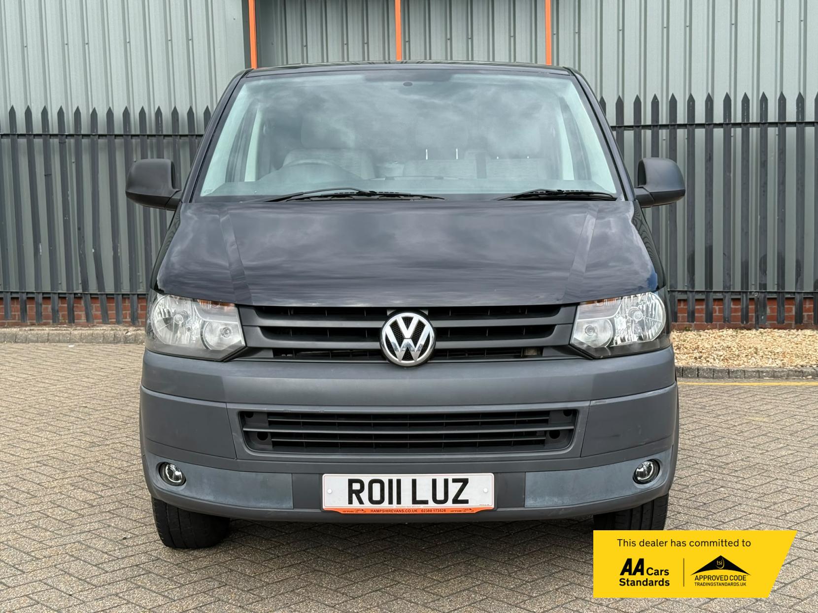 2011 Volkswagen Transporter 2.0 TDI T30 Panel Van 4dr Diesel Manual L3 H1 (203 g/km, 138 bhp) - Thumbnail 8
