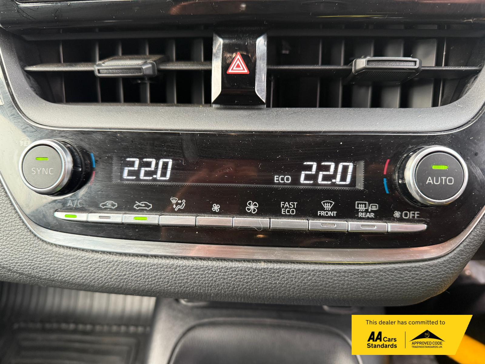 Toyota Corolla 1.8 VVT-h Car Derived Van 5dr Petrol Hybrid CVT Euro 6 (s/s) (140 ps)