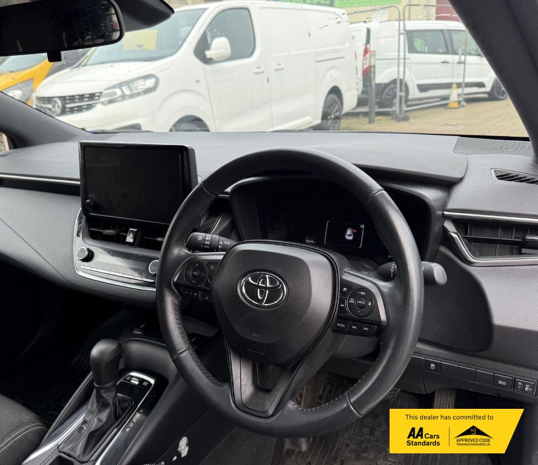 Toyota Corolla 1.8 VVT-h Car Derived Van 5dr Petrol Hybrid CVT Euro 6 (s/s) (140 ps)