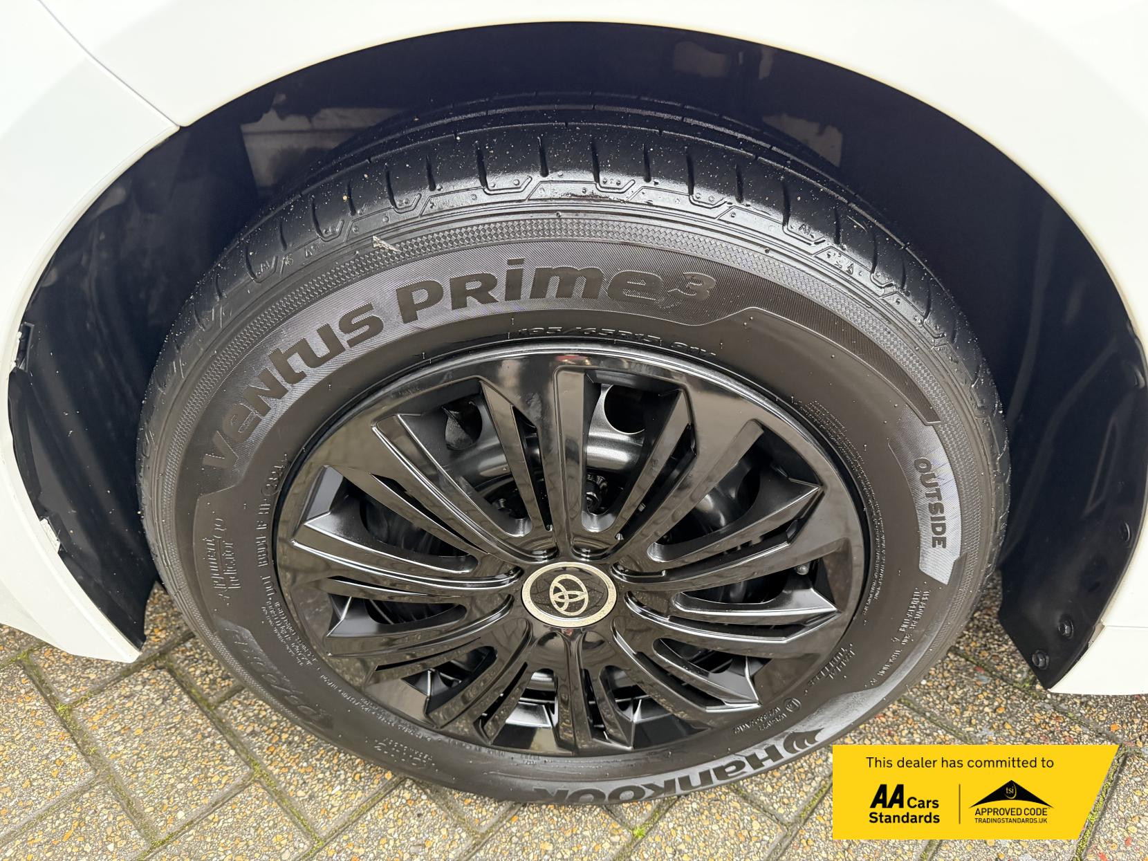 Toyota Corolla 1.8 VVT-h Car Derived Van 5dr Petrol Hybrid CVT Euro 6 (s/s) (140 ps)