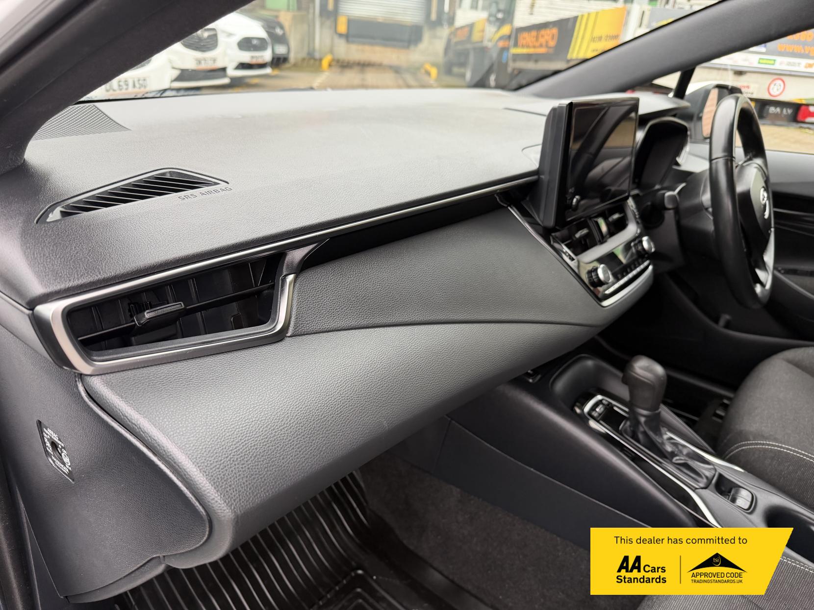 Toyota Corolla 1.8 VVT-h Car Derived Van 5dr Petrol Hybrid CVT Euro 6 (s/s) (140 ps)