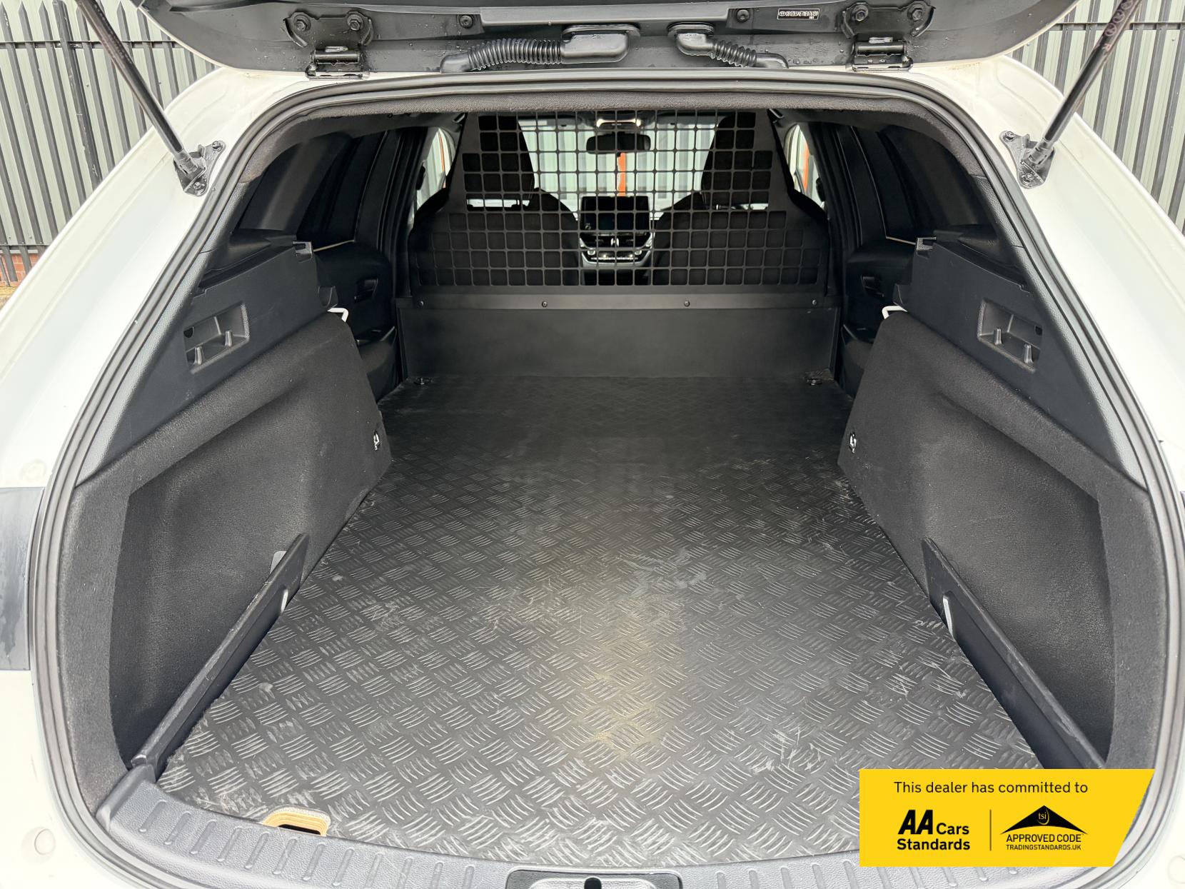 Toyota Corolla 1.8 VVT-h Car Derived Van 5dr Petrol Hybrid CVT Euro 6 (s/s) (140 ps)