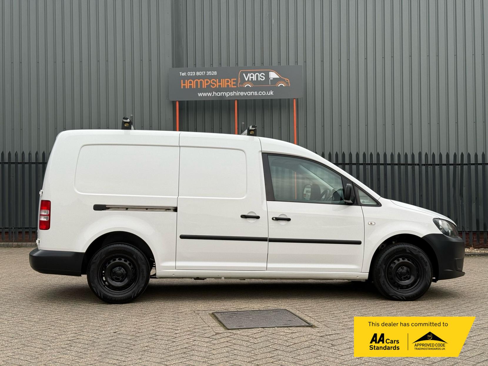 Volkswagen Caddy Maxi 1.6 TDi BlueMotion Tech C20 Maxi Panel Van 5dr Diesel Manual FWD (136 g/km, 101 bhp)