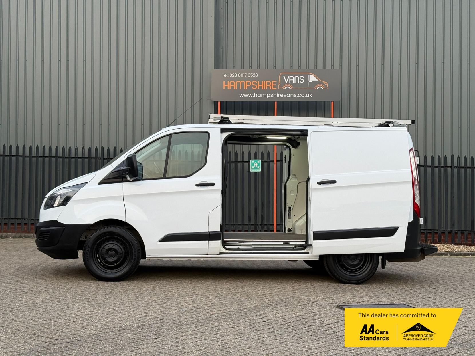 Ford Transit Custom 2.2 TDCi 310 ECOnetic Panel Van 5dr Diesel Manual L1 H1 (162 g/km, 98 bhp)