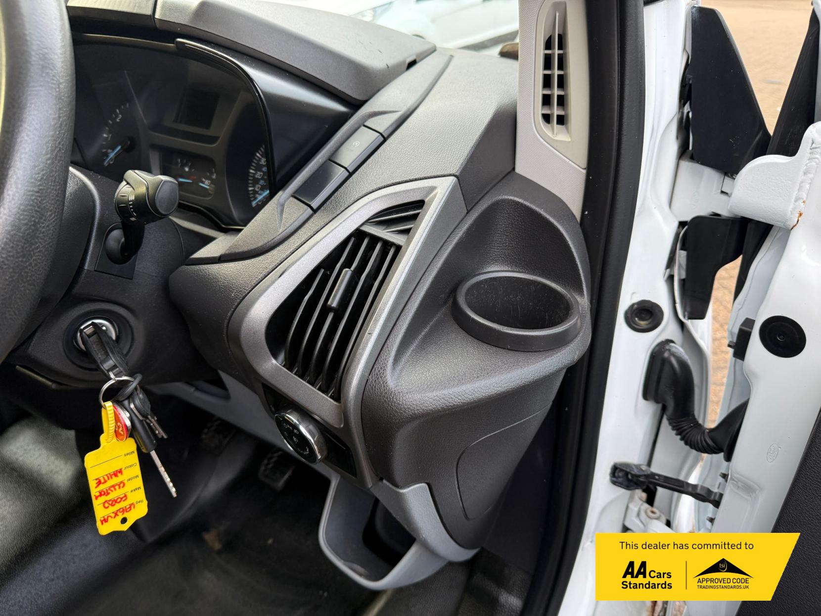 Ford Transit Custom 2.2 TDCi 310 ECOnetic Panel Van 5dr Diesel Manual L1 H1 (162 g/km, 98 bhp)