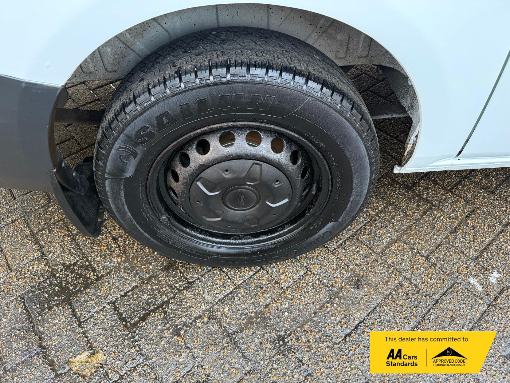 Ford Transit Custom 2.2 TDCi 310 ECOnetic Panel Van 5dr Diesel Manual L1 H1 (162 g/km, 98 bhp)