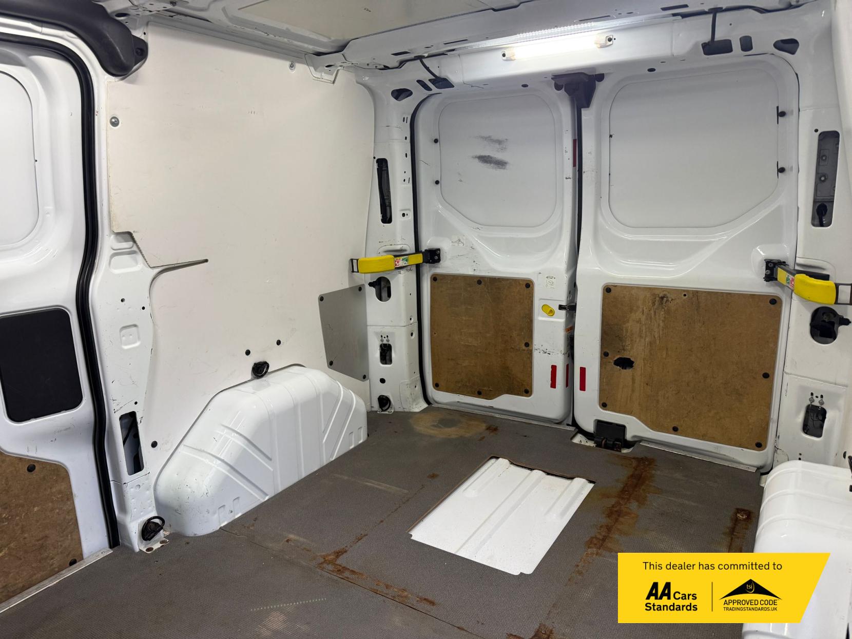 Ford Transit Custom 2.2 TDCi 310 ECOnetic Panel Van 5dr Diesel Manual L1 H1 (162 g/km, 98 bhp)