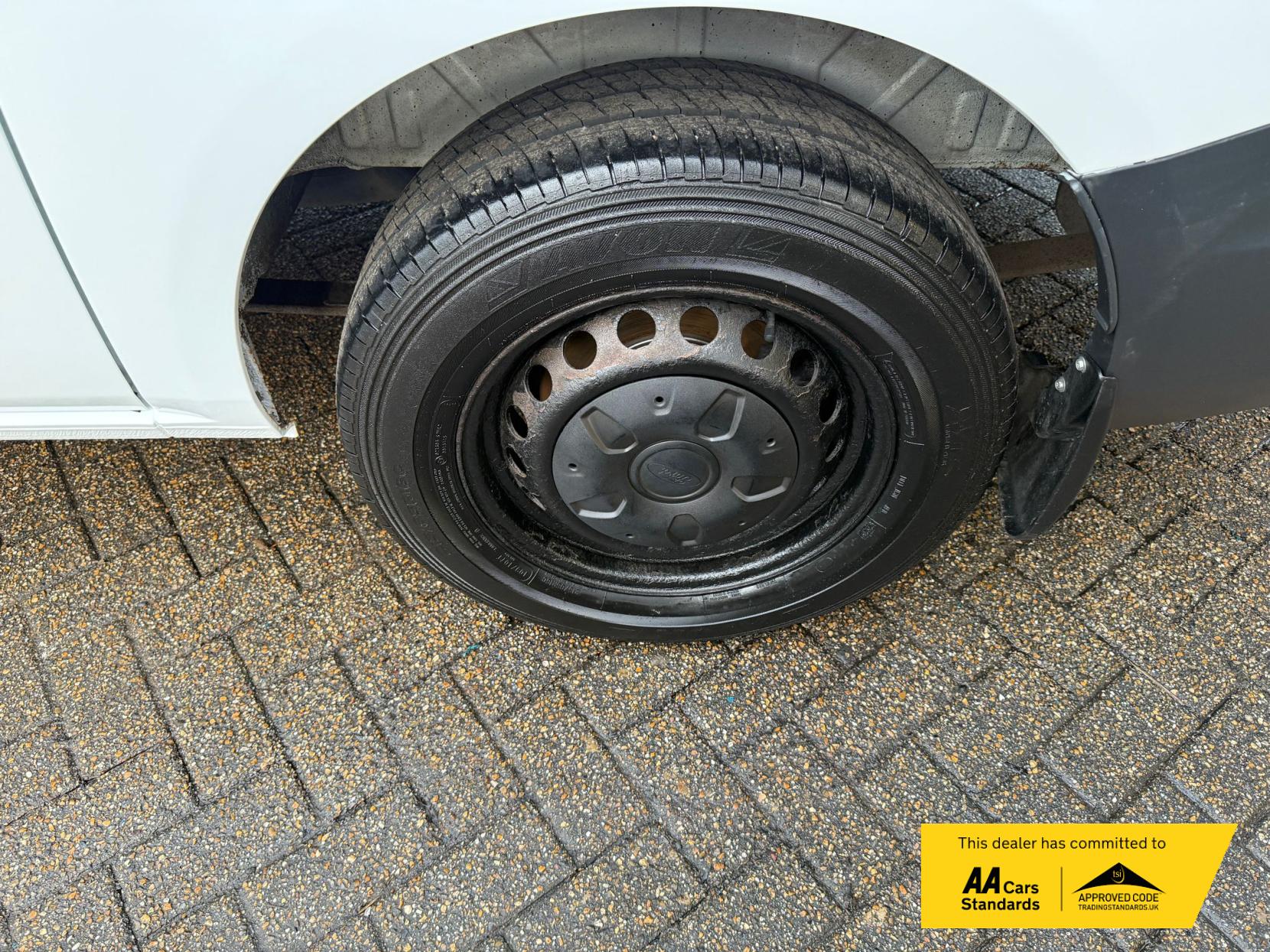 Ford Transit Custom 2.2 TDCi 310 ECOnetic Panel Van 5dr Diesel Manual L1 H1 (162 g/km, 98 bhp)