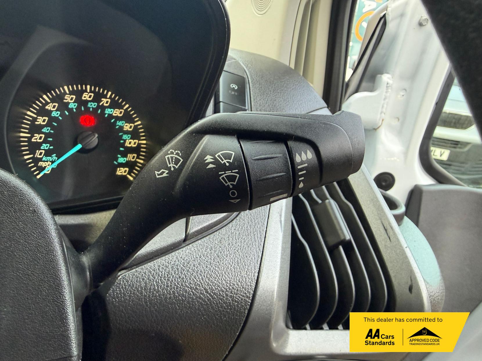 Ford Transit Custom 2.2 TDCi 310 ECOnetic Panel Van 5dr Diesel Manual L1 H1 (162 g/km, 98 bhp)