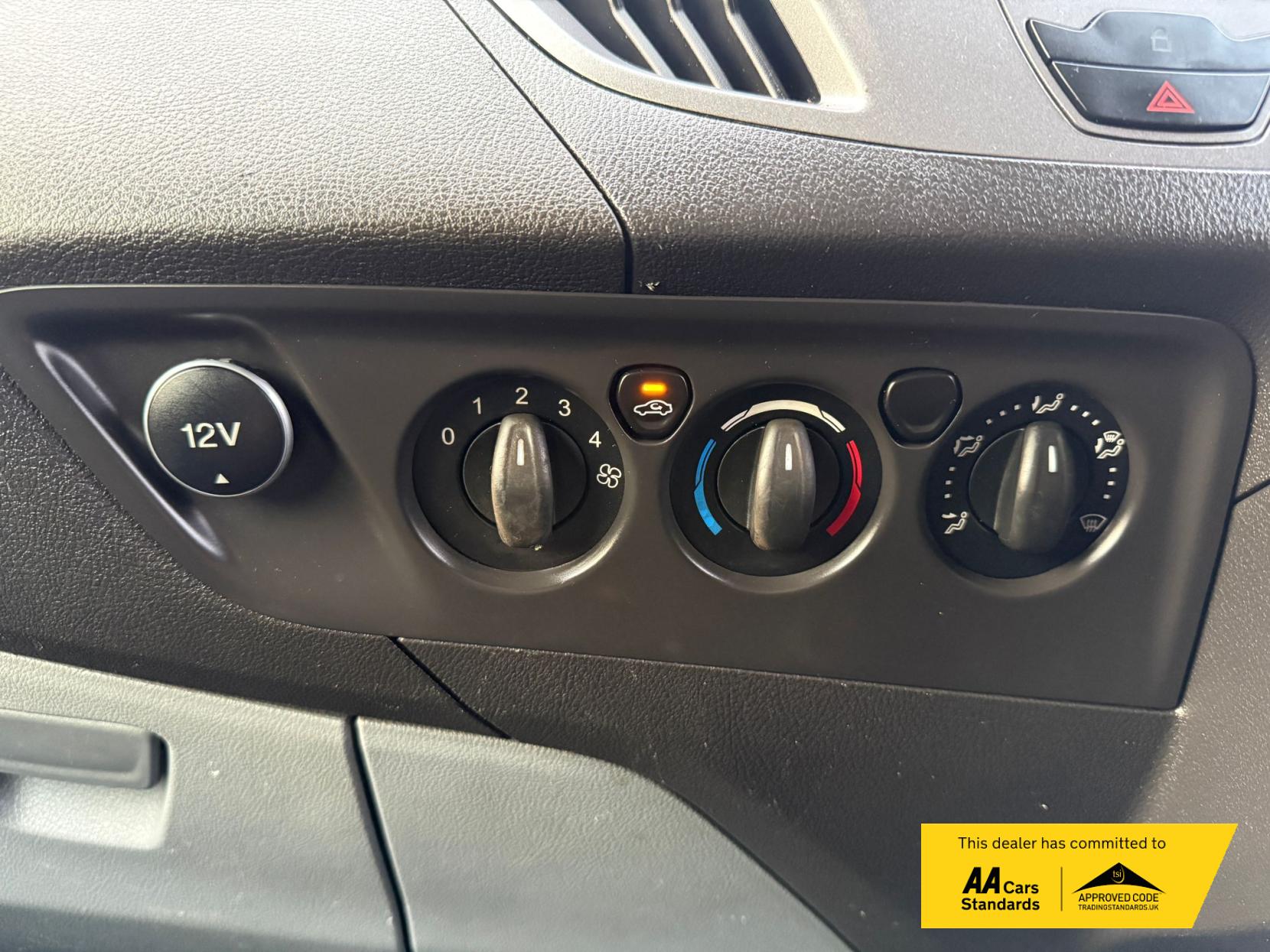 Ford Transit Custom 2.2 TDCi 310 ECOnetic Panel Van 5dr Diesel Manual L1 H1 (162 g/km, 98 bhp)