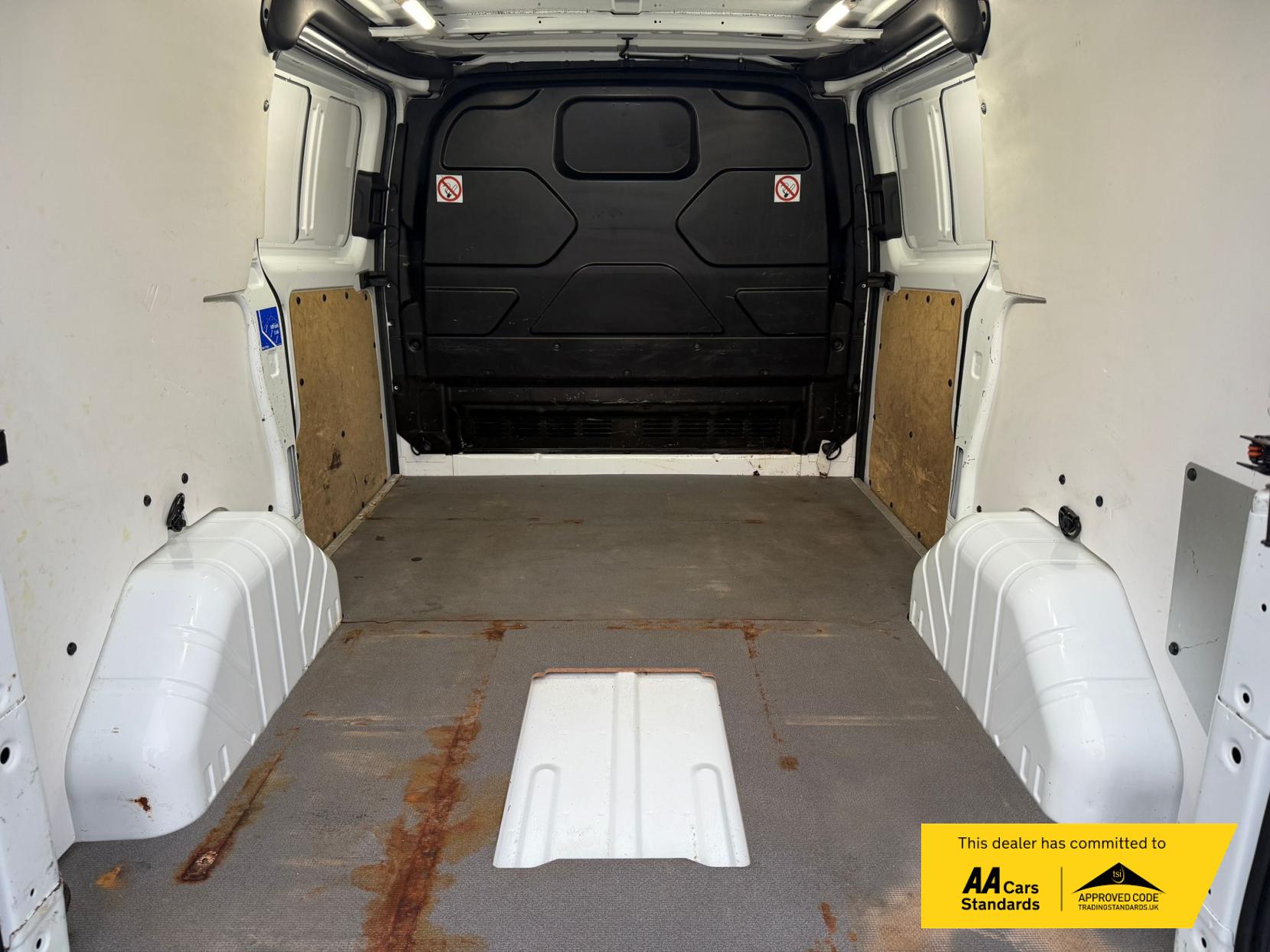 Ford Transit Custom 2.2 TDCi 310 ECOnetic Panel Van 5dr Diesel Manual L1 H1 (162 g/km, 98 bhp)