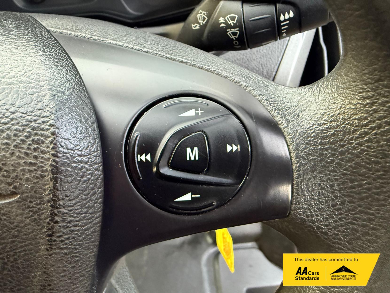 Ford Transit Custom 2.2 TDCi 310 ECOnetic Panel Van 5dr Diesel Manual L1 H1 (162 g/km, 98 bhp)