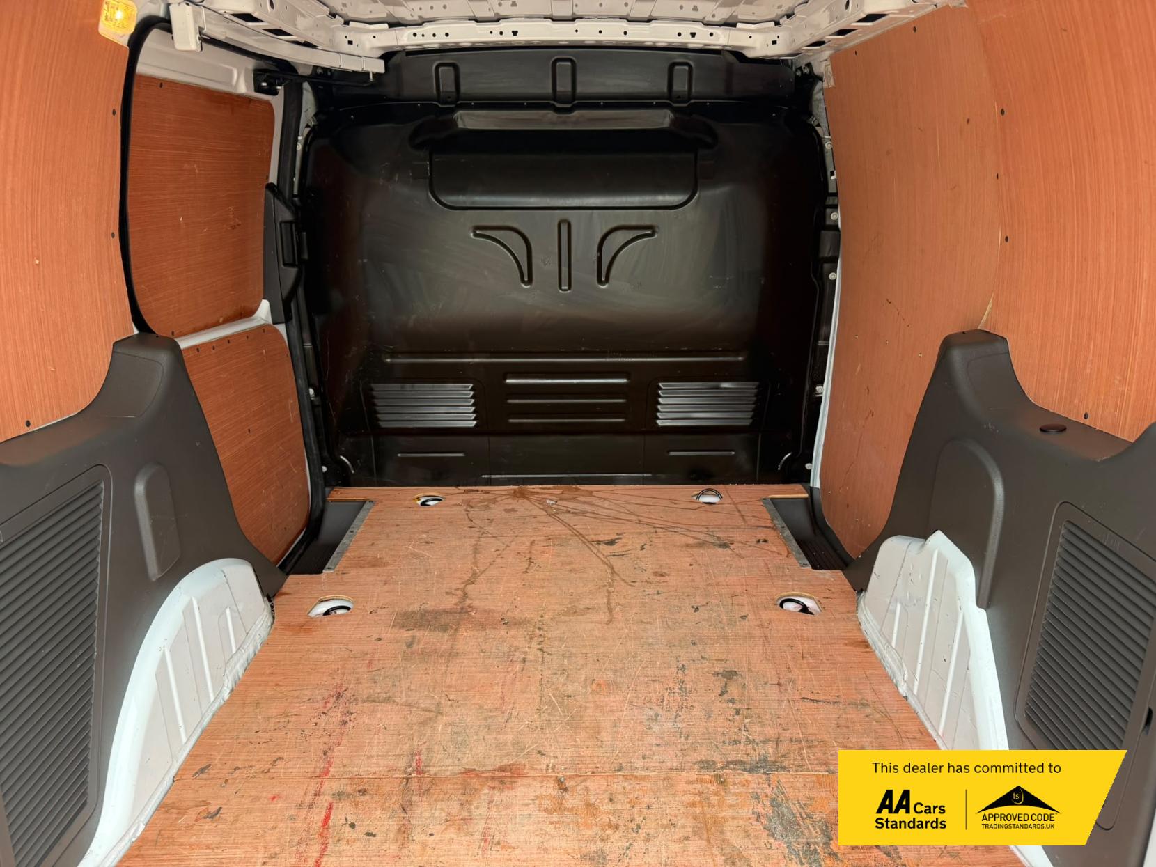 2023 Ford Transit Connect 1.5 220 EcoBlue Leader Panel Van 5dr Diesel Manual L1 Euro 6 (s/s) (100 ps) - Thumbnail 13