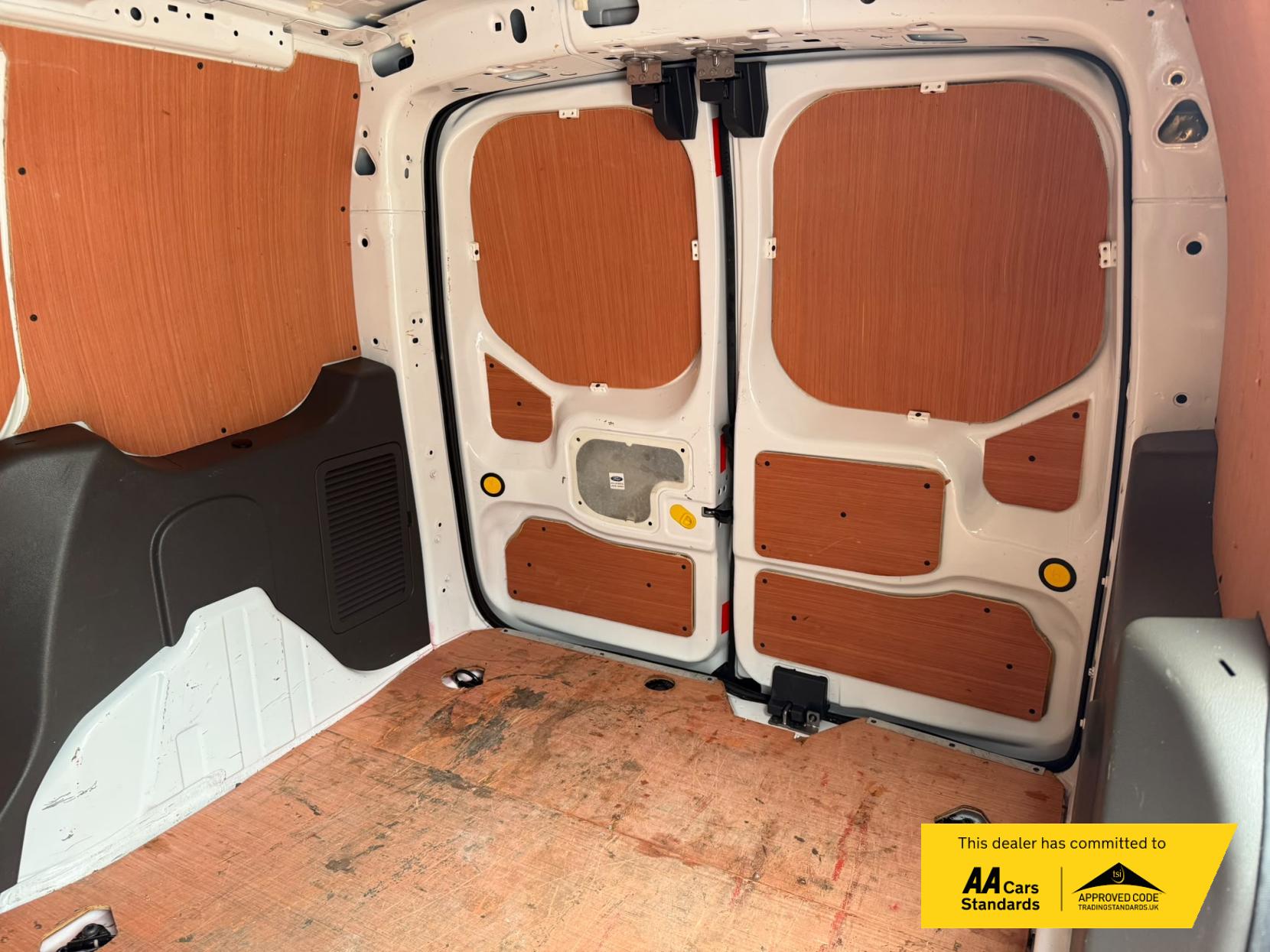 2023 Ford Transit Connect 1.5 220 EcoBlue Leader Panel Van 5dr Diesel Manual L1 Euro 6 (s/s) (100 ps) - Thumbnail 16