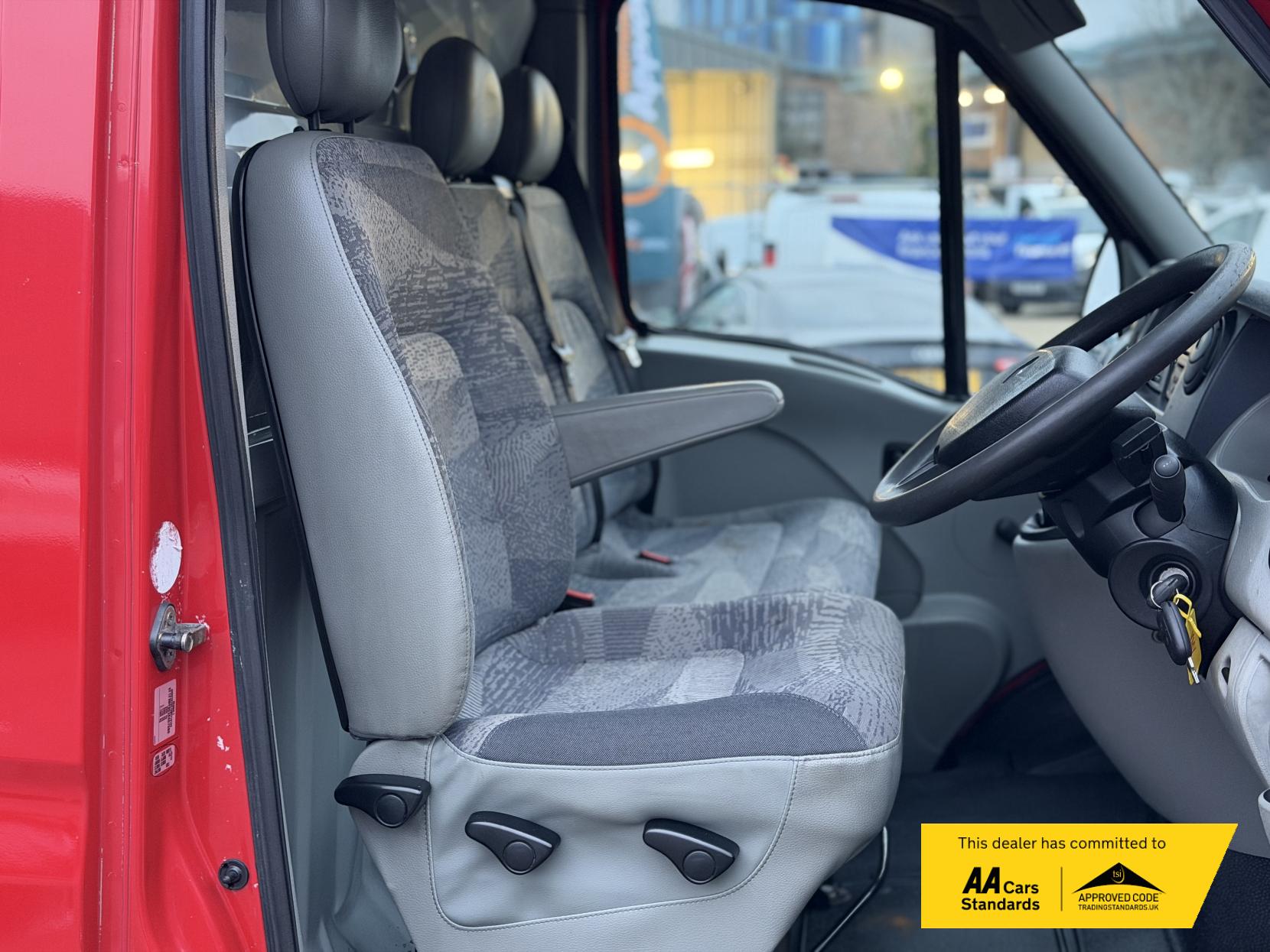 Renault Master 2.5 TD dCi 33 Panel Van 4dr Diesel Manual FWD L1 H1 (100 bhp)