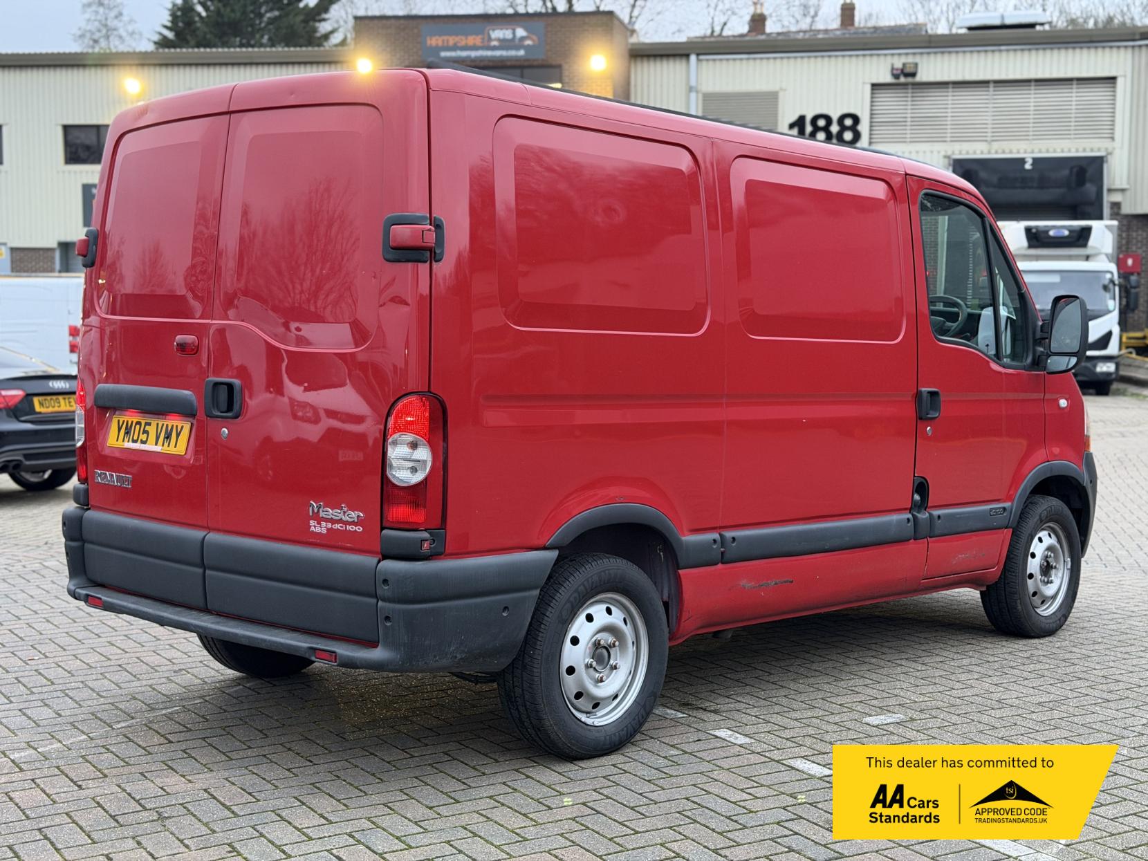 Renault Master 2.5 TD dCi 33 Panel Van 4dr Diesel Manual FWD L1 H1 (100 bhp)