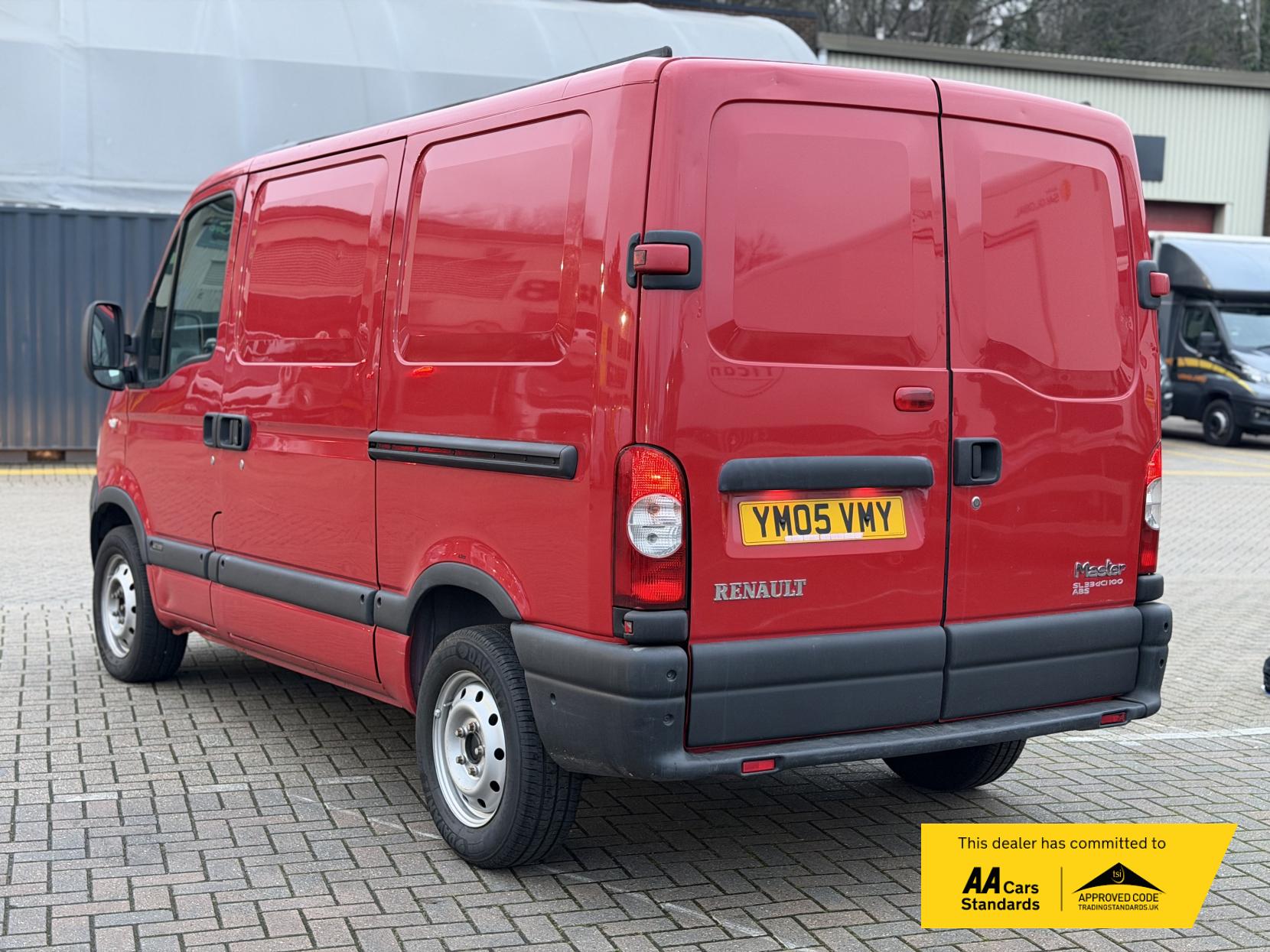 Renault Master 2.5 TD dCi 33 Panel Van 4dr Diesel Manual FWD L1 H1 (100 bhp)