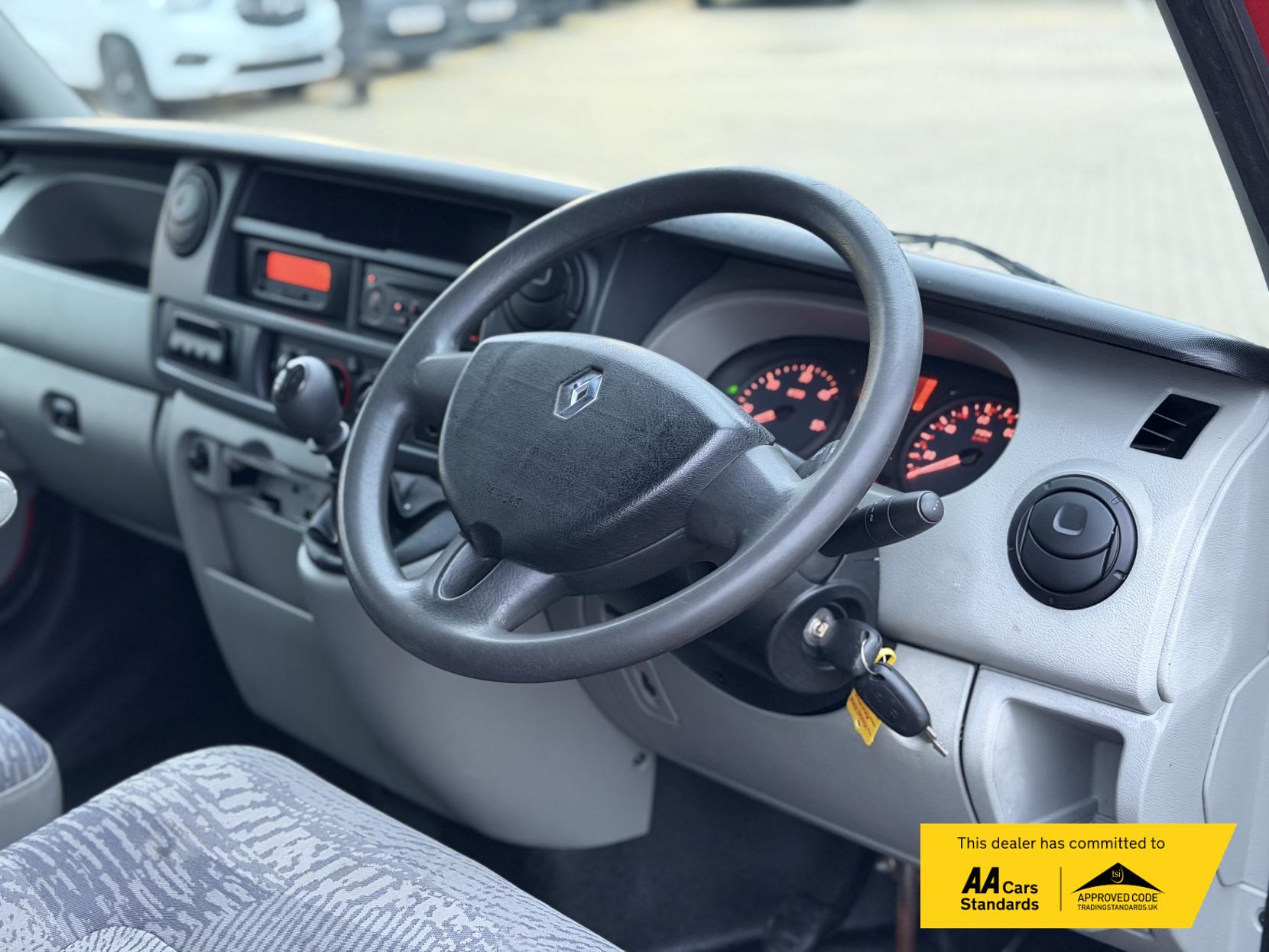 Renault Master 2.5 TD dCi 33 Panel Van 4dr Diesel Manual FWD L1 H1 (100 bhp)