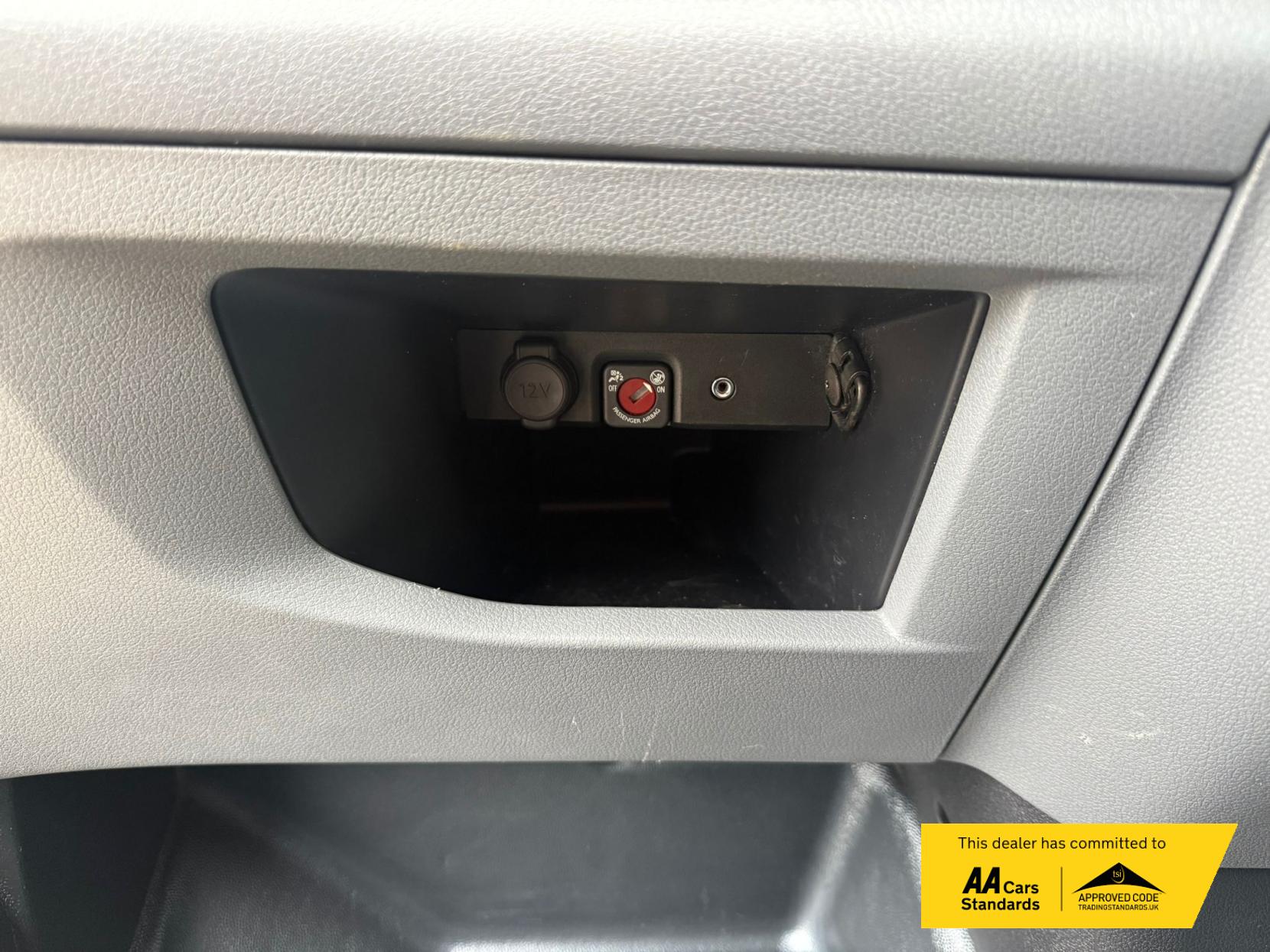 Peugeot Expert 1.6 BlueHDi 1000 Professional Standard Panel Van 6dr Diesel Manual MWB Euro 6 (95 ps)
