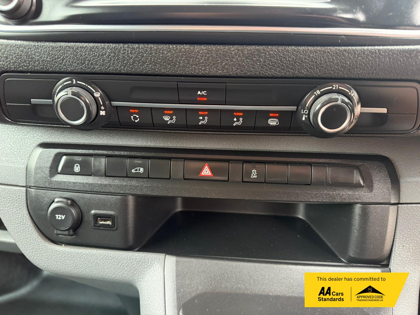 Peugeot Expert 1.6 BlueHDi 1000 Professional Standard Panel Van 6dr Diesel Manual MWB Euro 6 (95 ps)