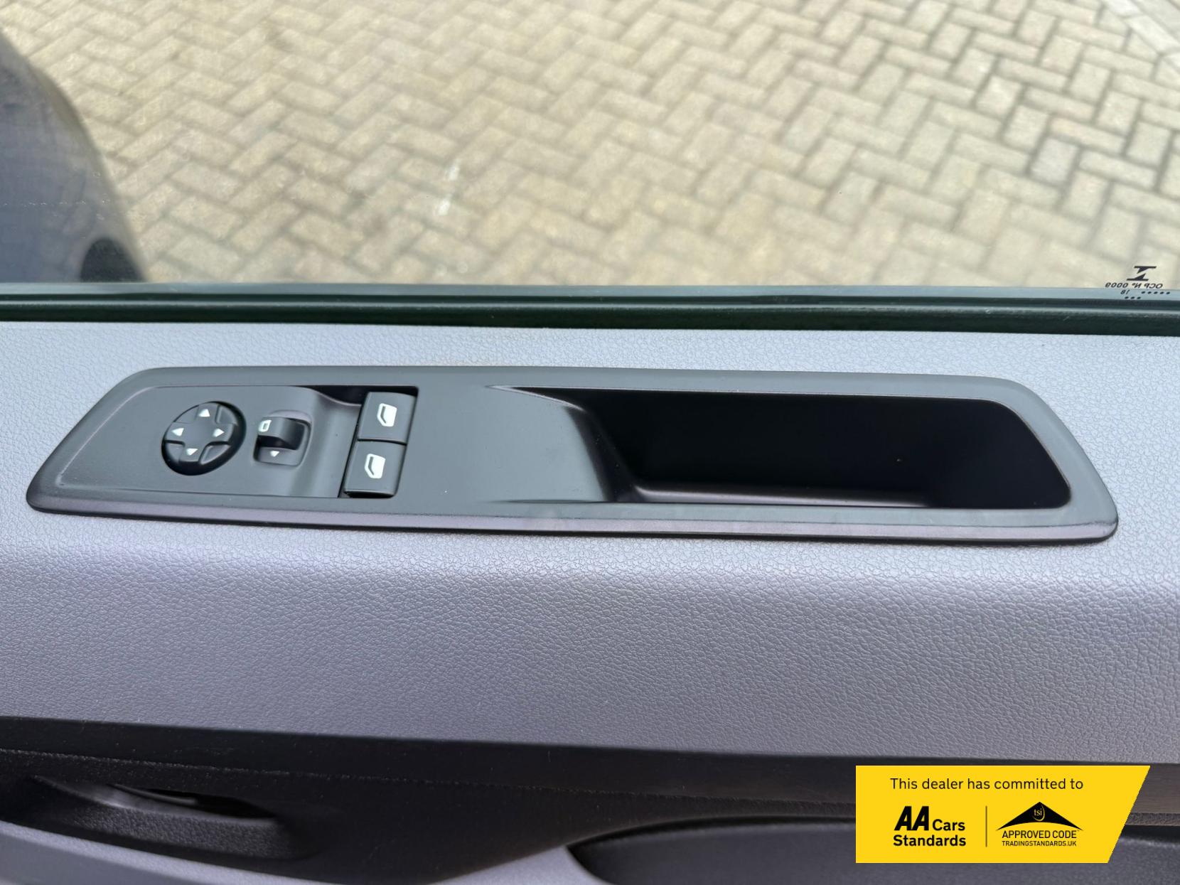 Peugeot Expert 1.6 BlueHDi 1000 Professional Standard Panel Van 6dr Diesel Manual MWB Euro 6 (95 ps)