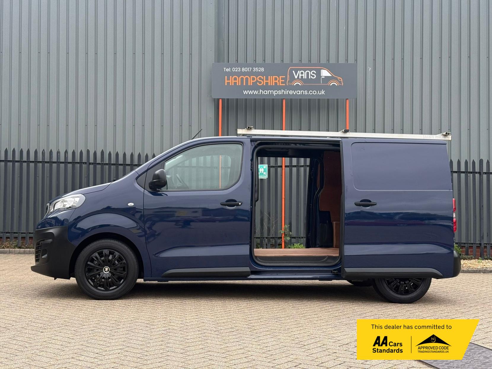 Peugeot Expert 1.6 BlueHDi 1000 Professional Standard Panel Van 6dr Diesel Manual MWB Euro 6 (95 ps)
