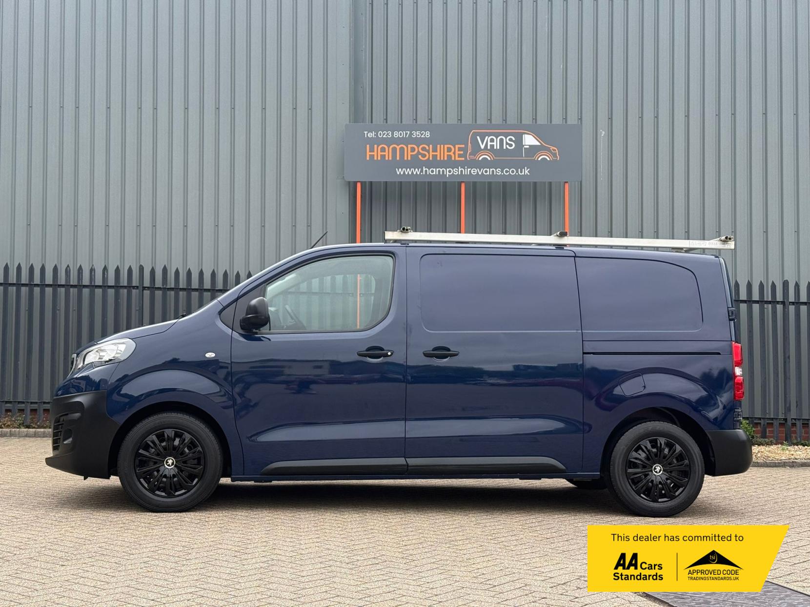 Peugeot Expert 1.6 BlueHDi 1000 Professional Standard Panel Van 6dr Diesel Manual MWB Euro 6 (95 ps)