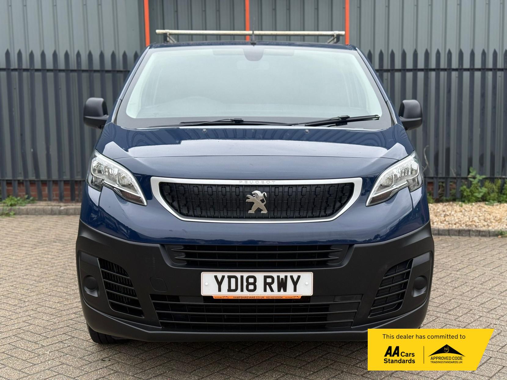 Peugeot Expert 1.6 BlueHDi 1000 Professional Standard Panel Van 6dr Diesel Manual MWB Euro 6 (95 ps)