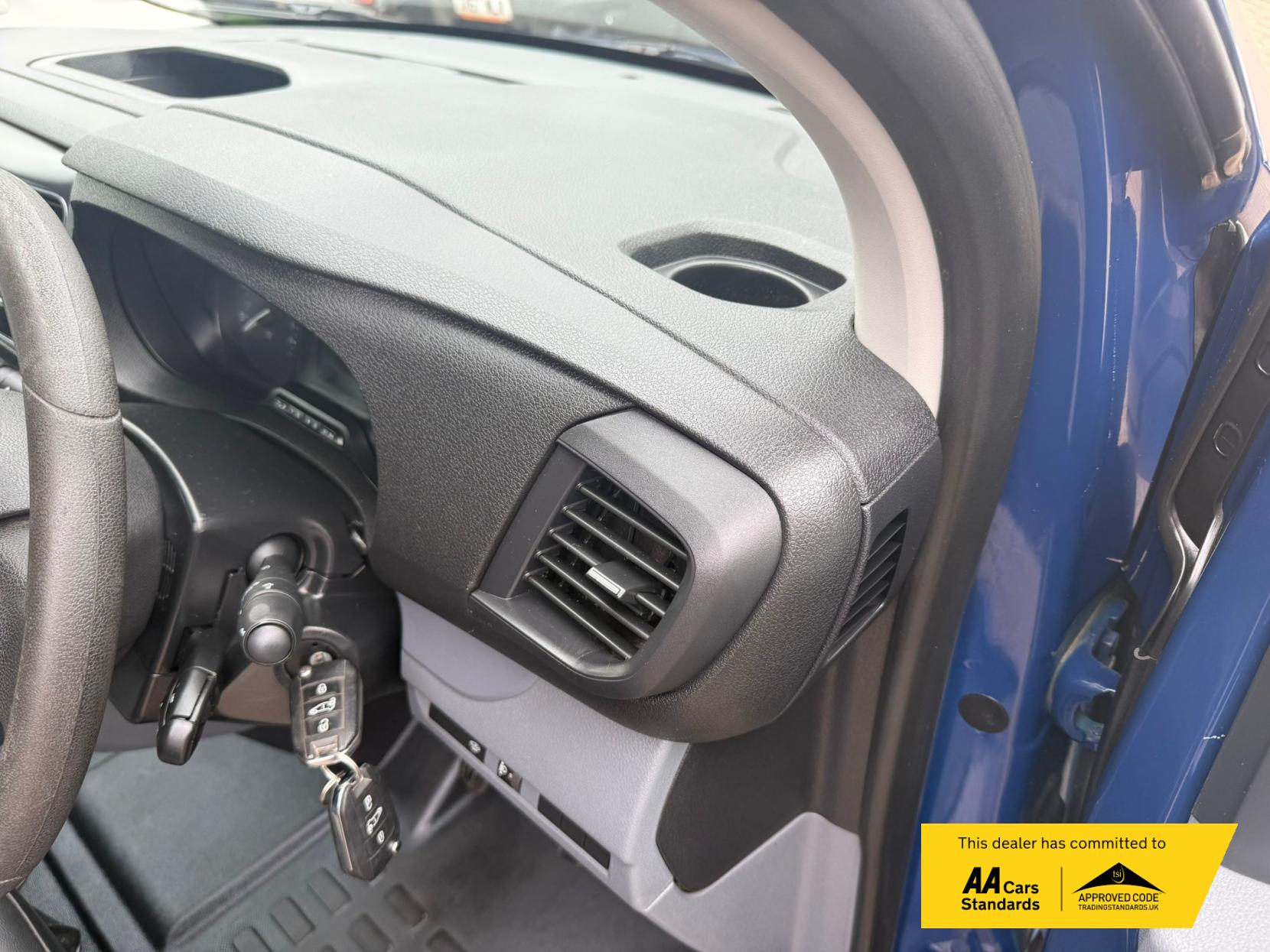 Peugeot Expert 1.6 BlueHDi 1000 Professional Standard Panel Van 6dr Diesel Manual MWB Euro 6 (95 ps)