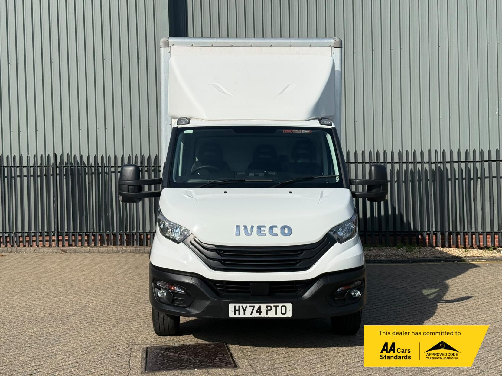 2025 Iveco Daily 2.3D HPI 14V 35S 3450 Curtain Side Luton 2dr Diesel Manual Euro 6 (136 ps) - Thumbnail 9