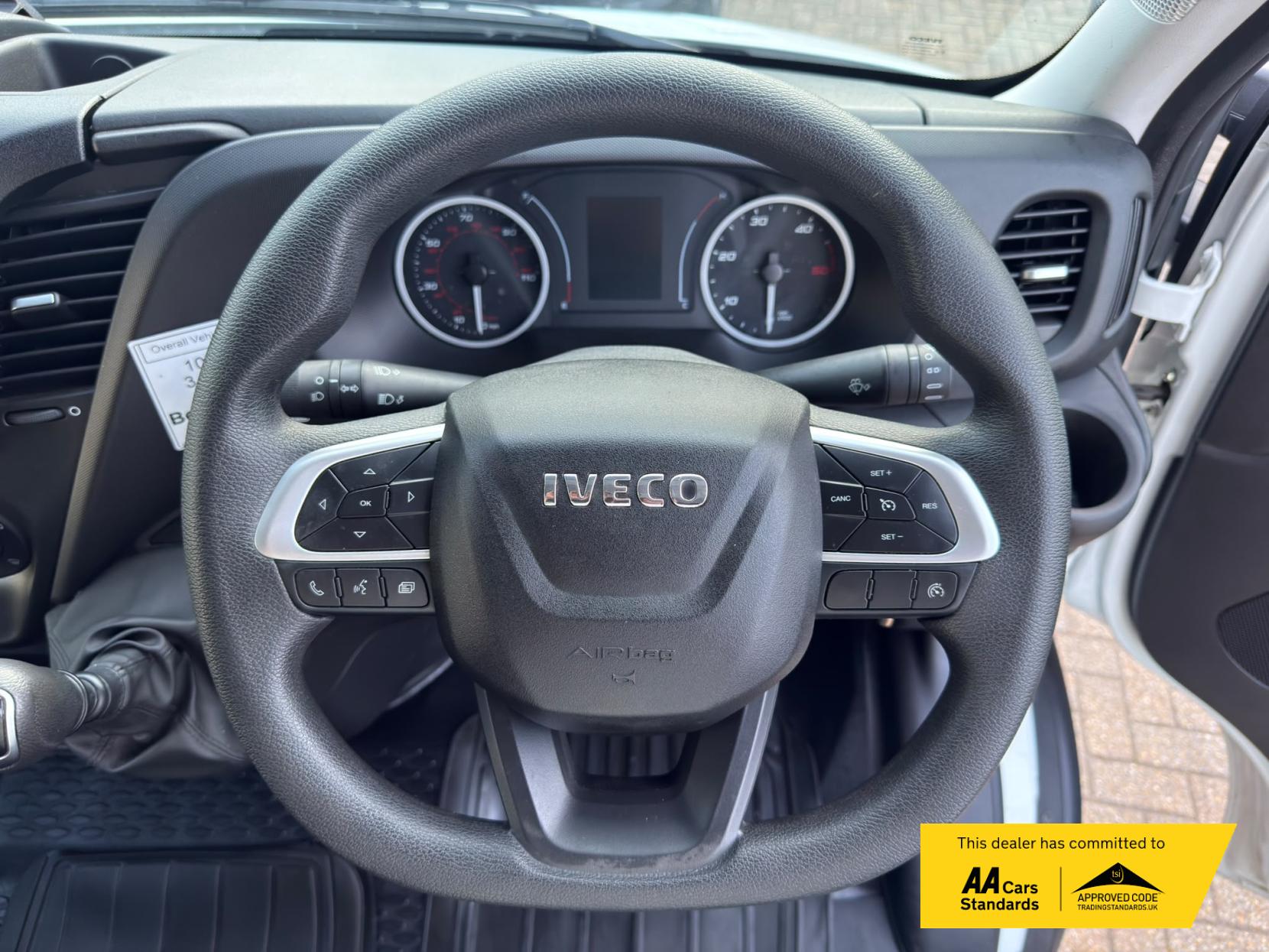2025 Iveco Daily 2.3D HPI 14V 35S 3450 Curtain Side Luton 2dr Diesel Manual Euro 6 (136 ps) - Thumbnail 37
