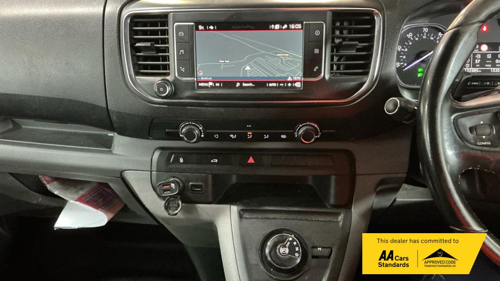 Citroen Dispatch 2.0 BlueHDi 1400 Driver M Panel Van 6dr Diesel EAT8 FWD 2 Euro 6 (s/s) (180 ps)