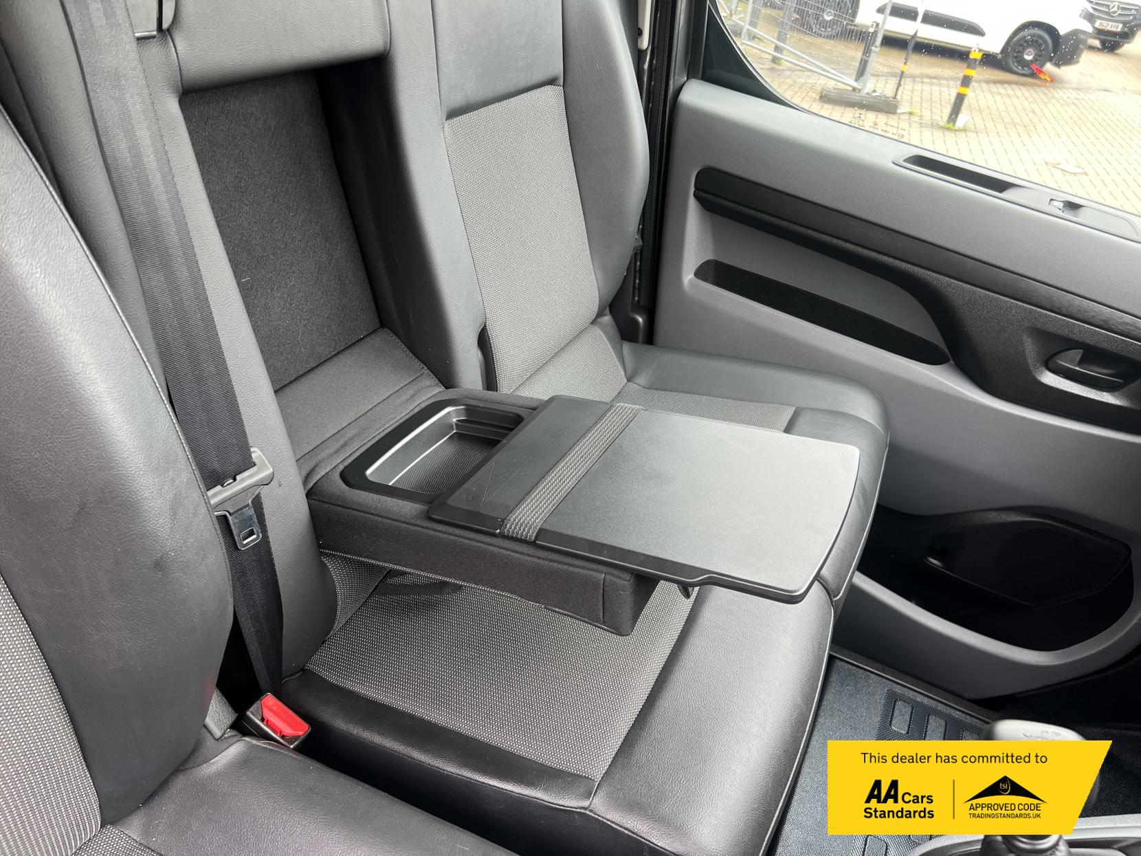 Vauxhall Vivaro 1.5 Turbo D 2700 Sportive Panel Van 5dr Diesel Manual L1 H1 Euro 6 (s/s) (120 ps)
