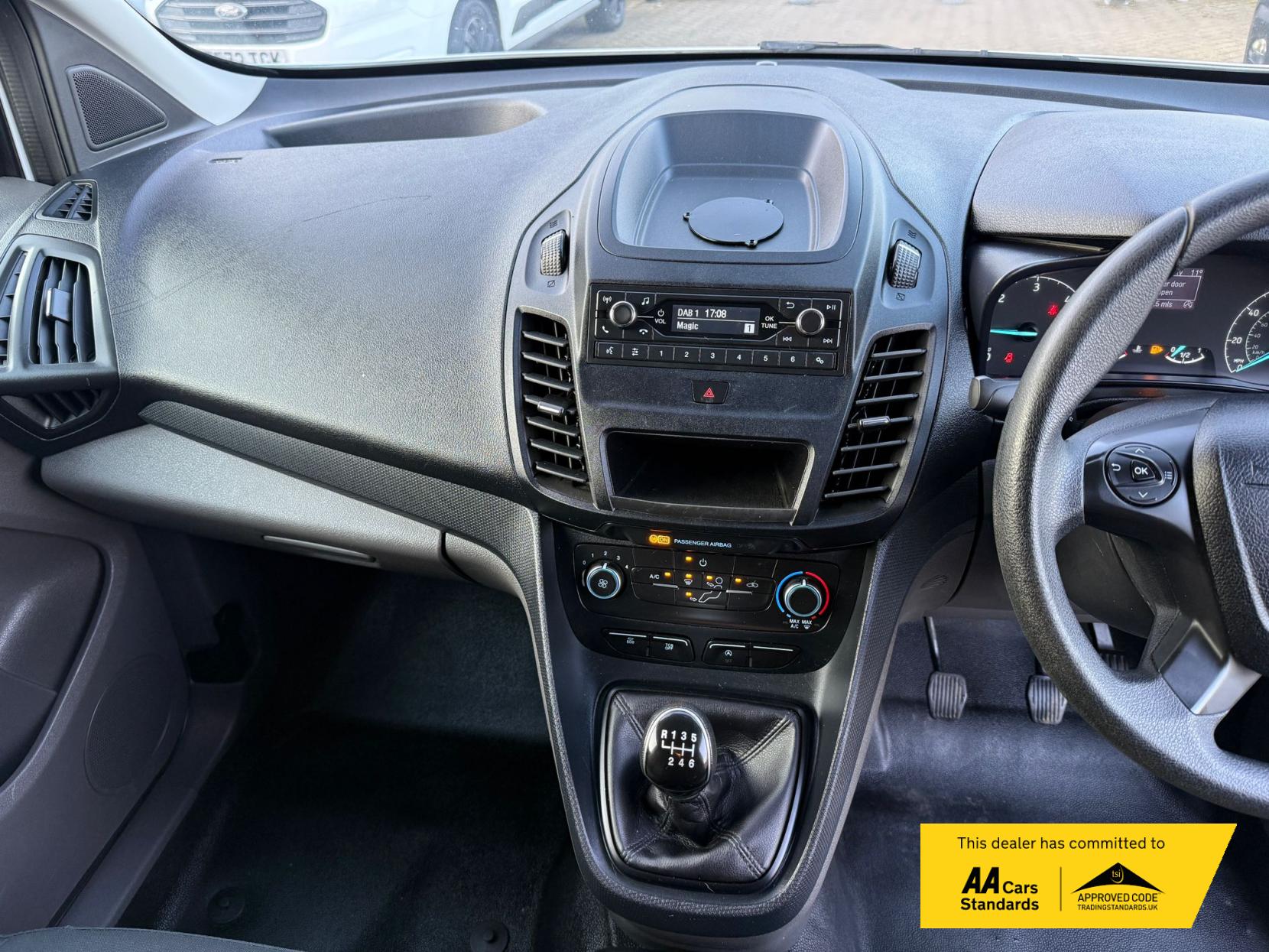 Ford Transit Connect 1.5 230 EcoBlue Leader Crew Van Double Cab 6dr Diesel Manual L2 Euro 6 (s/s) (100 ps)