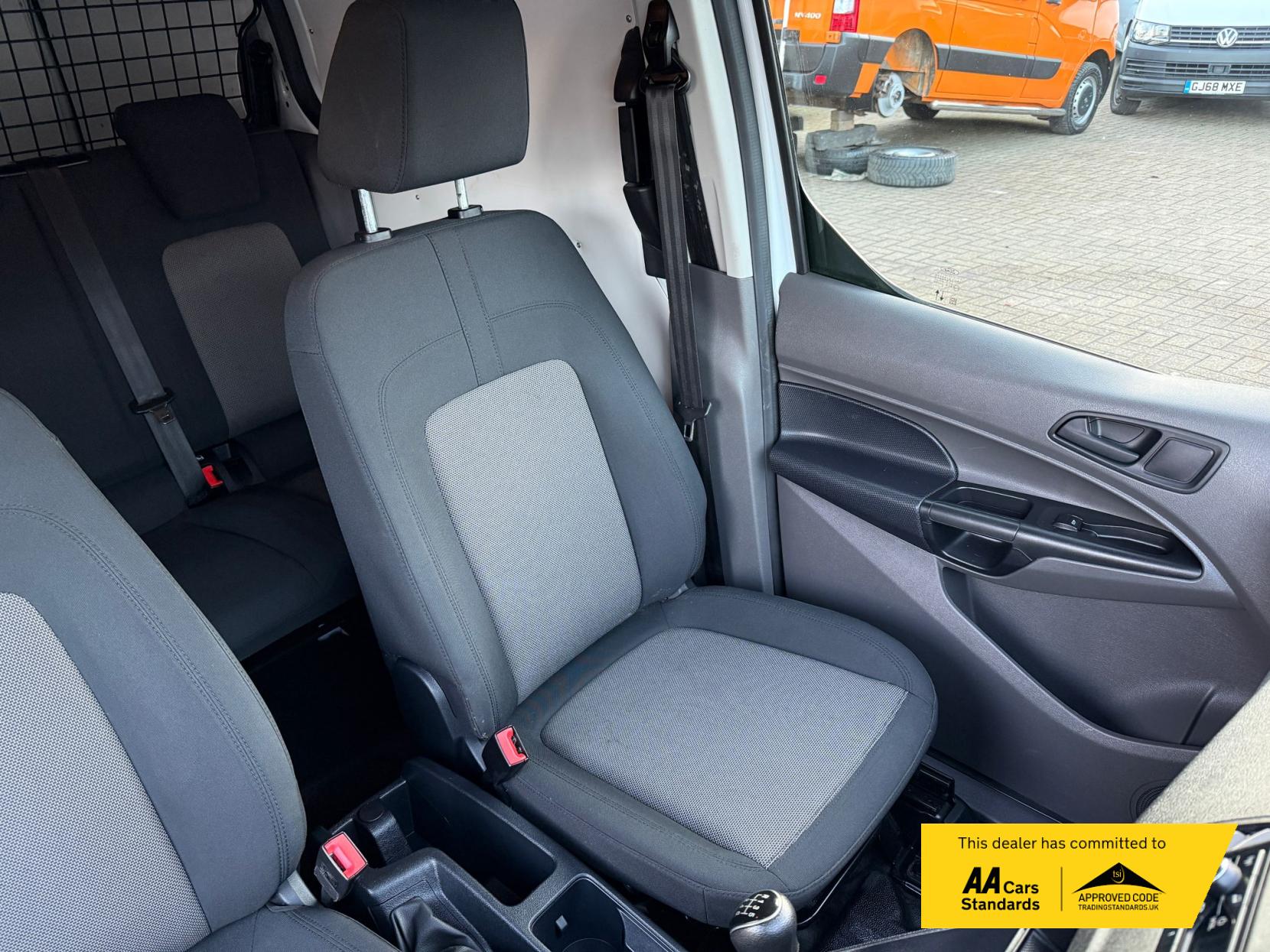 Ford Transit Connect 1.5 230 EcoBlue Leader Crew Van Double Cab 6dr Diesel Manual L2 Euro 6 (s/s) (100 ps)