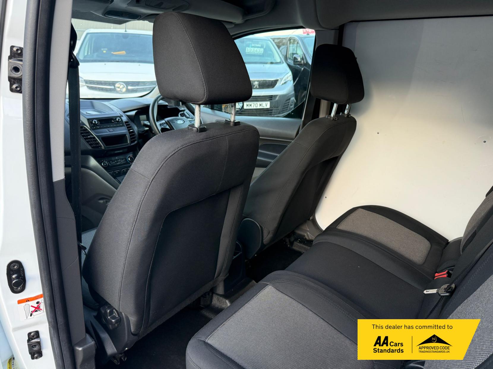 Ford Transit Connect 1.5 230 EcoBlue Leader Crew Van Double Cab 6dr Diesel Manual L2 Euro 6 (s/s) (100 ps)