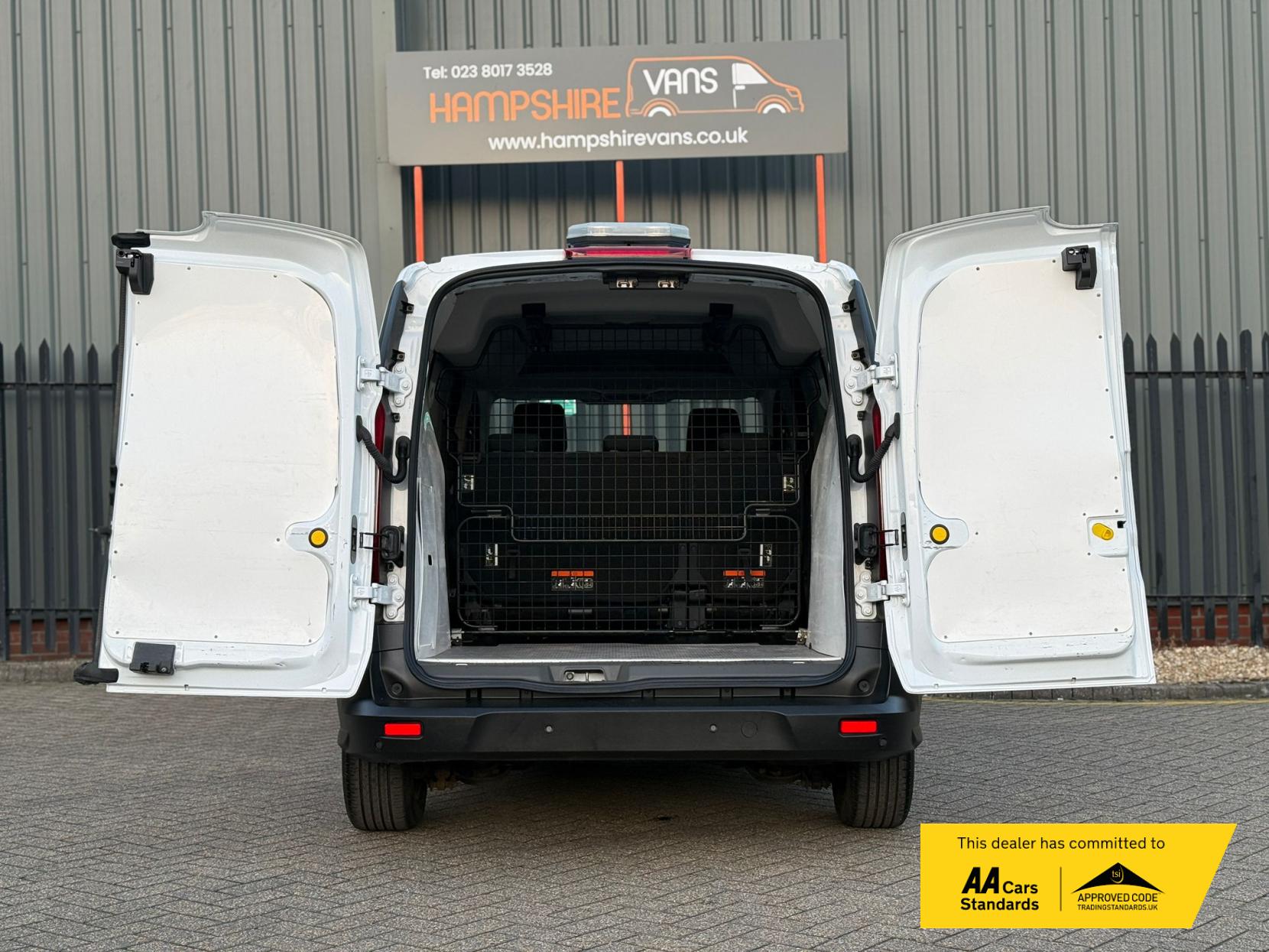 Ford Transit Connect 1.5 230 EcoBlue Leader Crew Van Double Cab 6dr Diesel Manual L2 Euro 6 (s/s) (100 ps)