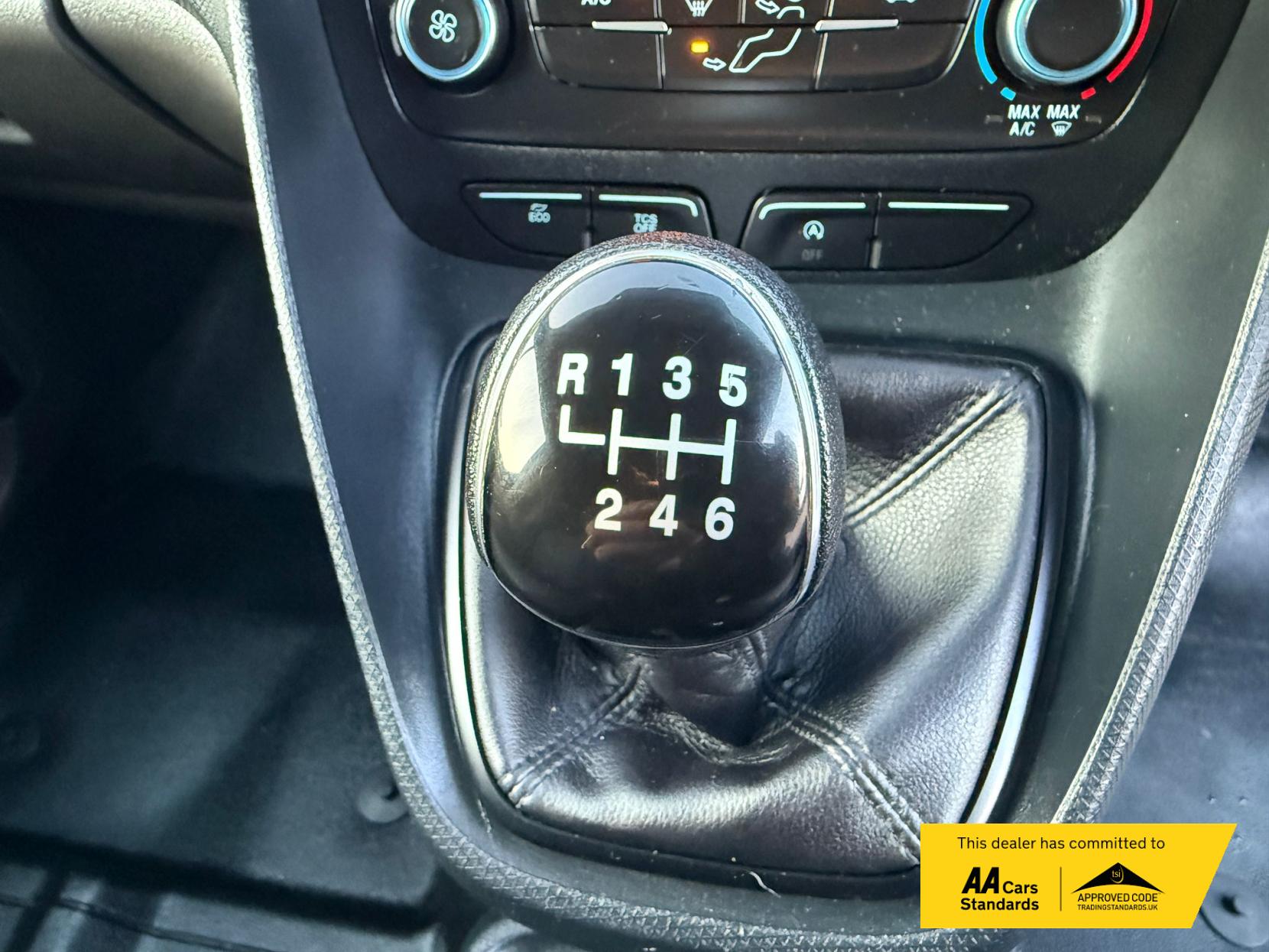 Ford Transit Connect 1.5 230 EcoBlue Leader Crew Van Double Cab 6dr Diesel Manual L2 Euro 6 (s/s) (100 ps)