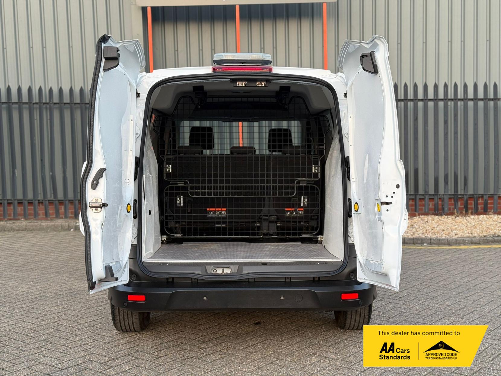 Ford Transit Connect 1.5 230 EcoBlue Leader Crew Van Double Cab 6dr Diesel Manual L2 Euro 6 (s/s) (100 ps)