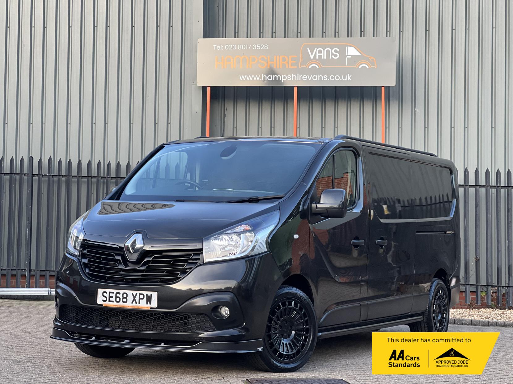 Renault Trafic 1.6 dCi 29 Sport Nav Panel Van 5dr Diesel Manual LWB Standard Roof Euro 6 (120 ps)