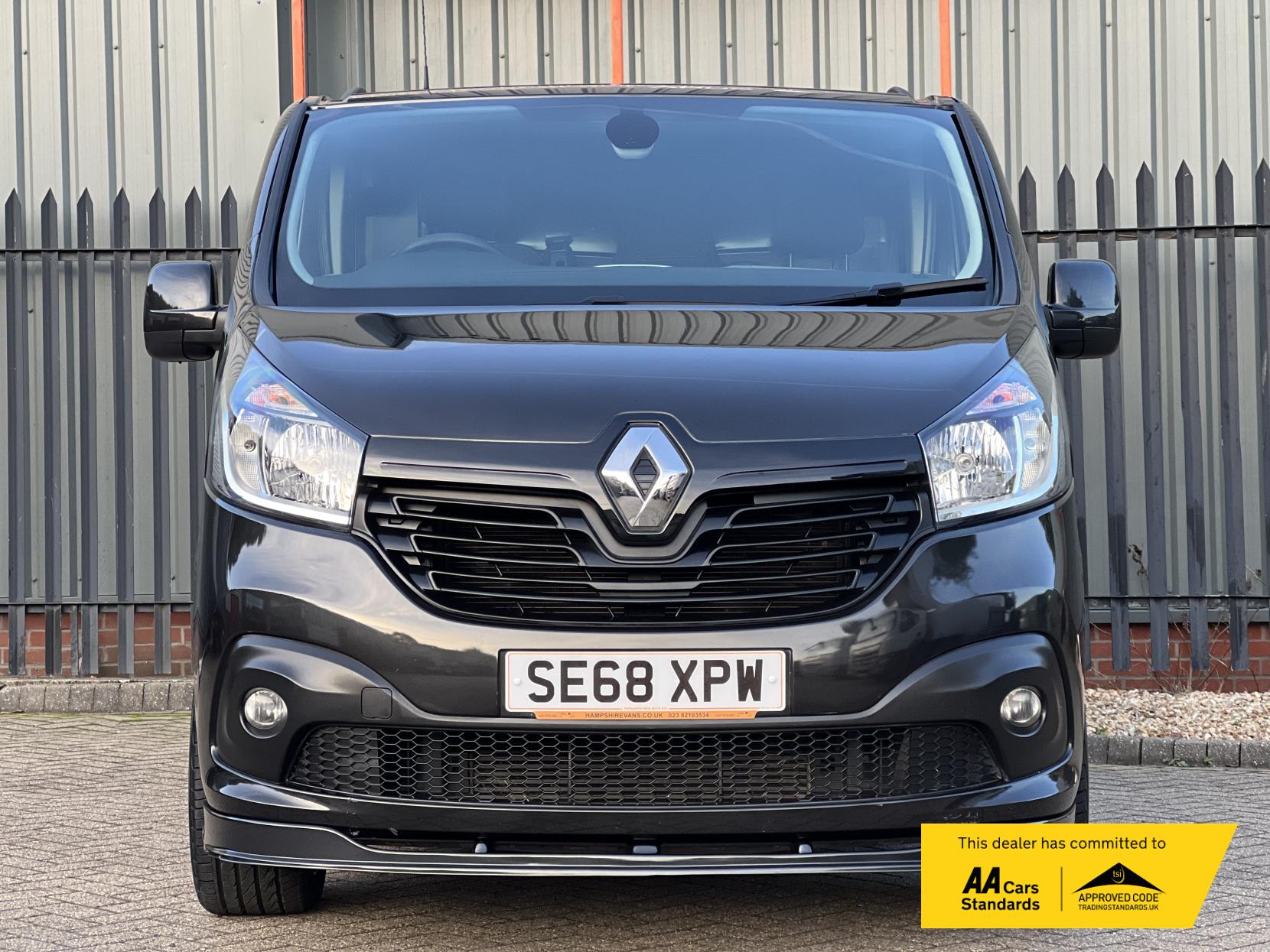 Renault Trafic 1.6 dCi 29 Sport Nav Panel Van 5dr Diesel Manual LWB Standard Roof Euro 6 (120 ps)