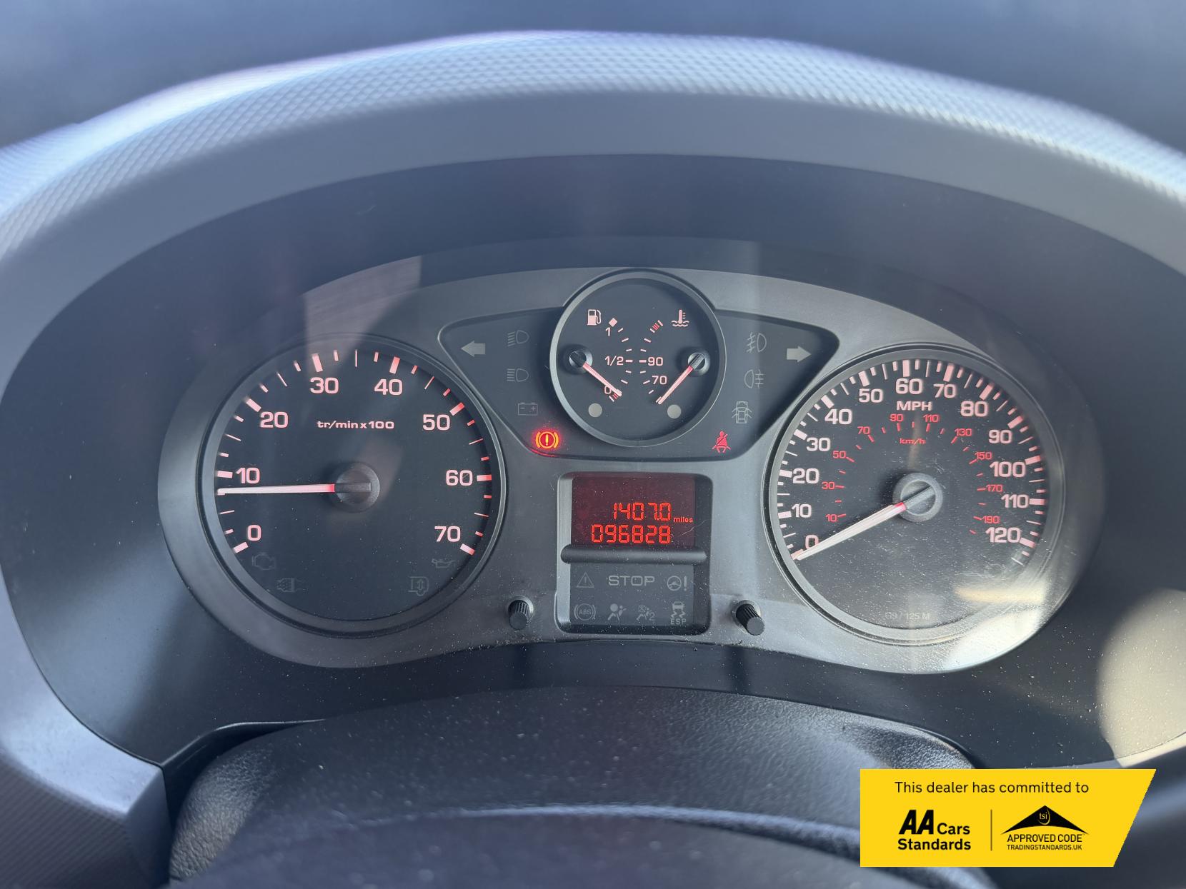 2011 Peugeot Partner 1.6 HDi 625 S Panel Van 4dr Diesel Manual L1 (153 g/km, 75 bhp) - Thumbnail 26