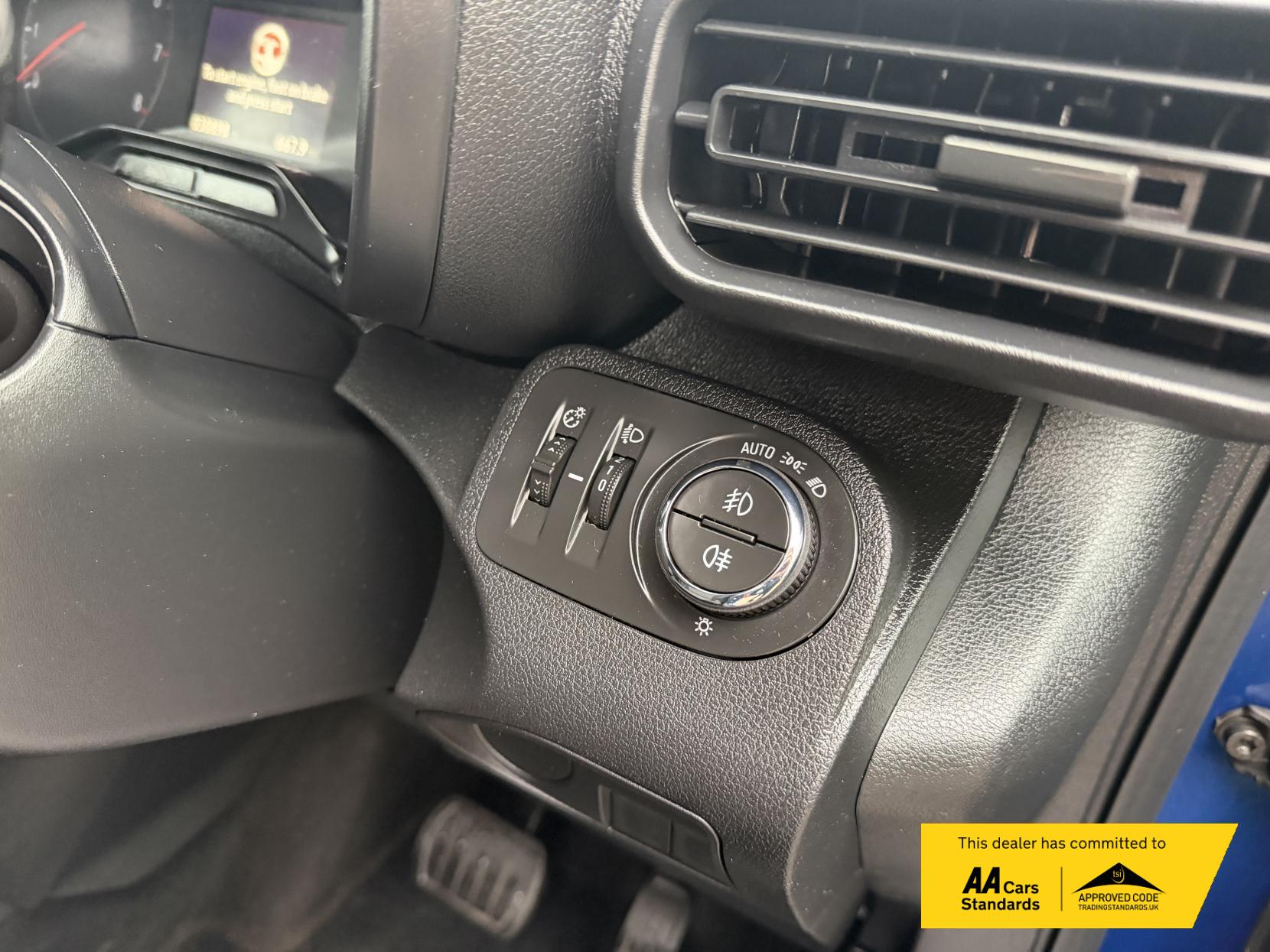 Vauxhall Combo 1.5 Turbo D 2000 Sportive Panel Van 4dr Diesel Auto L1 H1 Euro 6 (s/s) (130 ps)